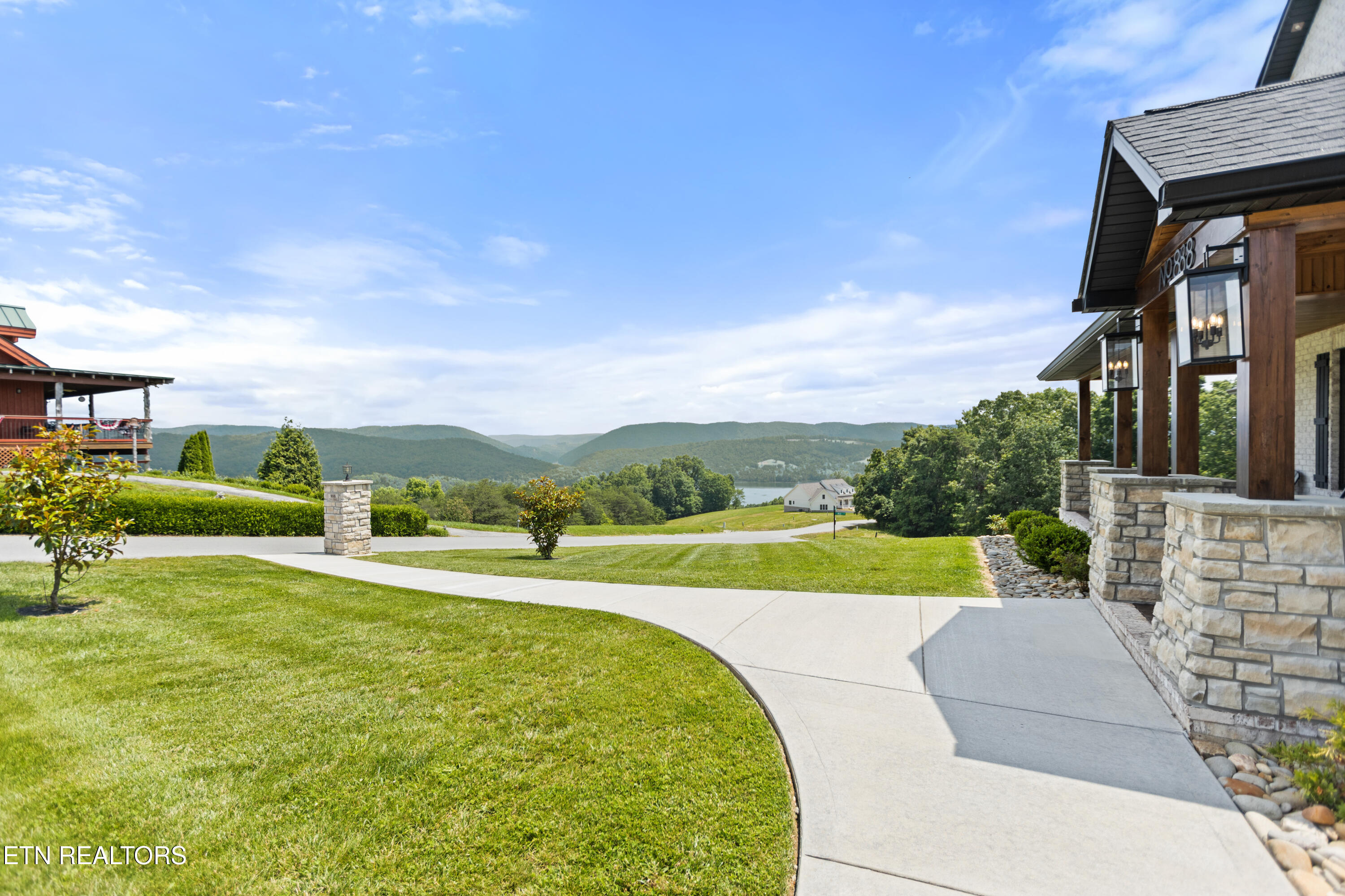 888 Smokey Quartz Boulevard Boulevard New Tazewell TN 37825