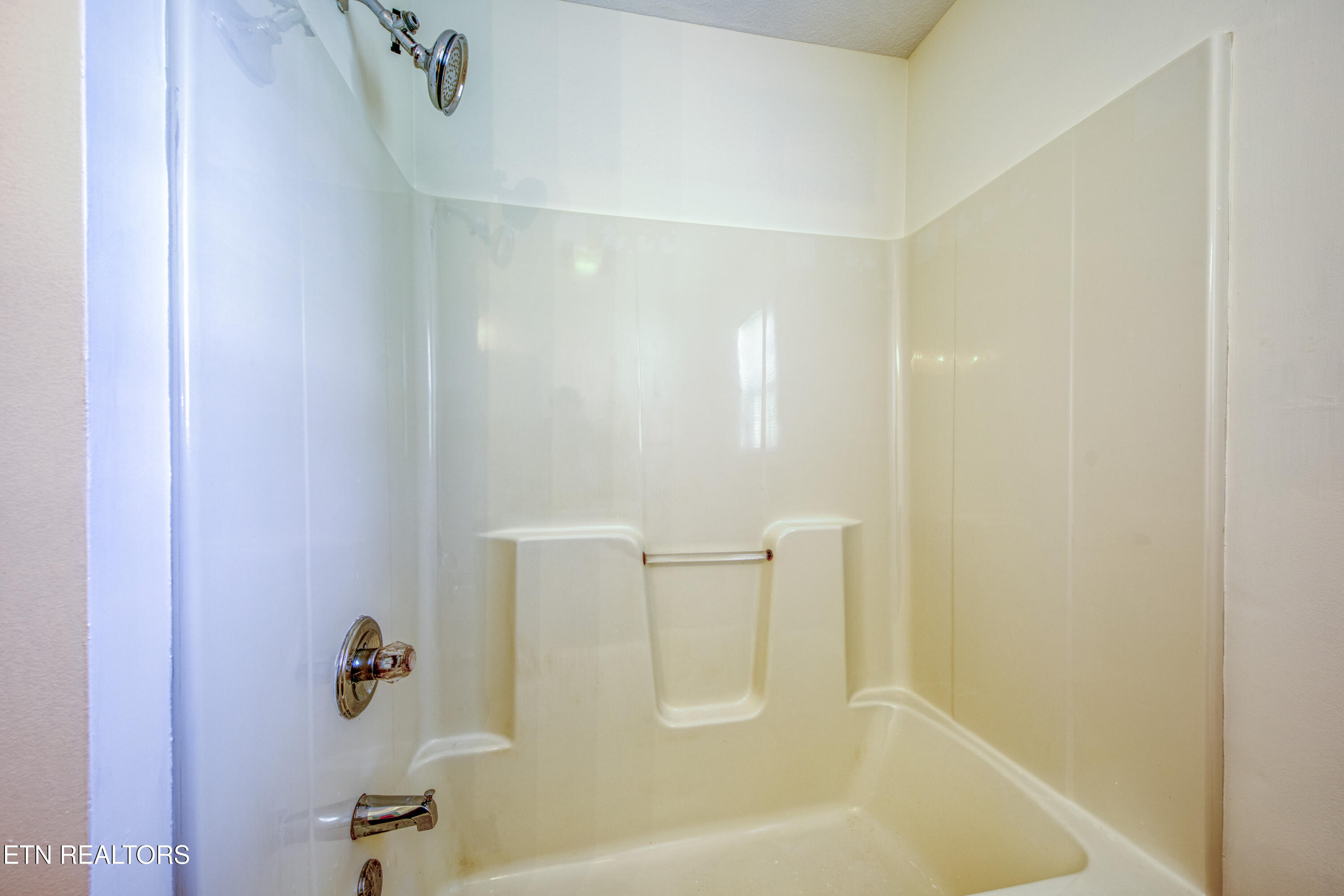 5712 Gaboury Lane Knoxville TN 37918
