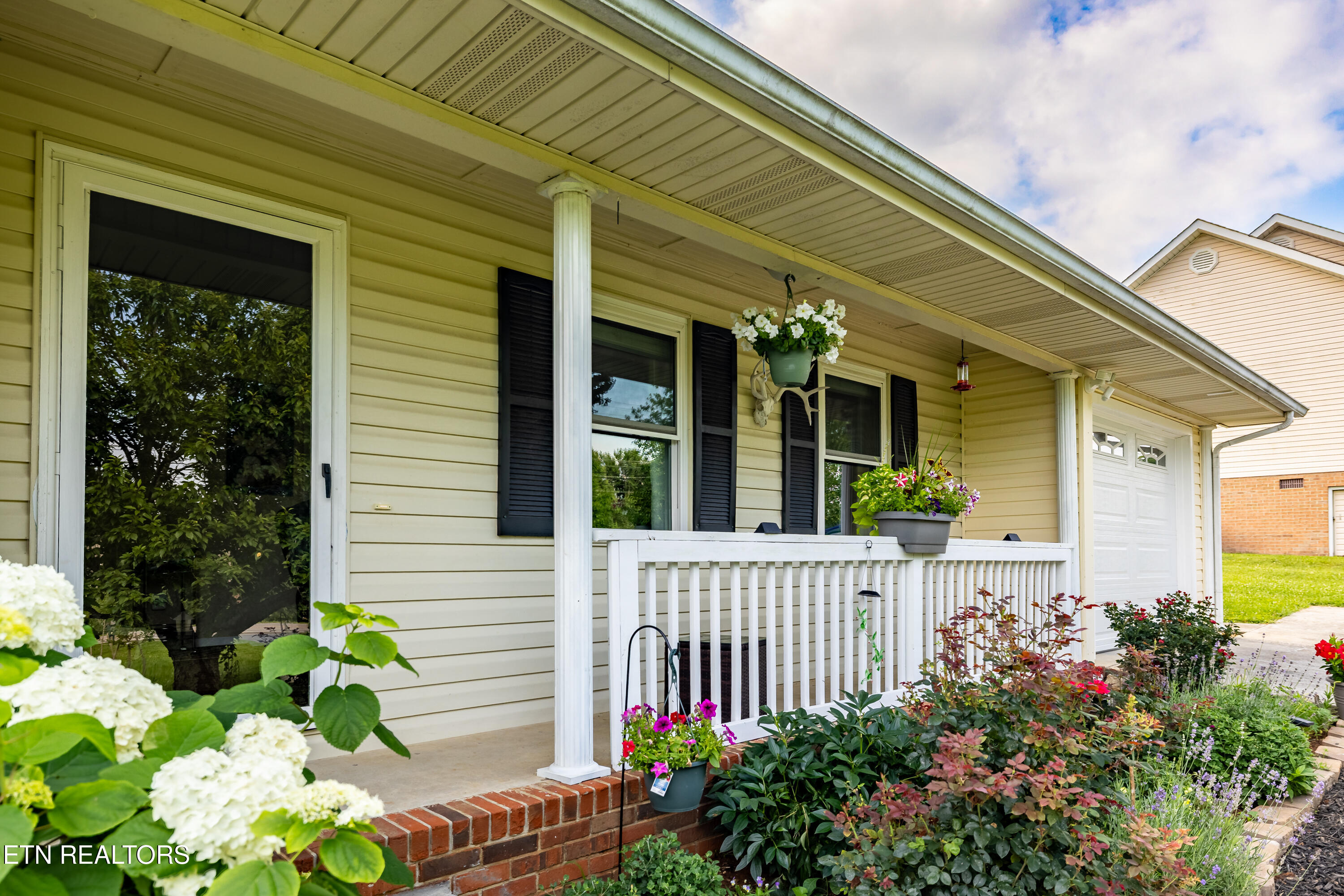 548 Hiwassee Road Madisonville TN 37354