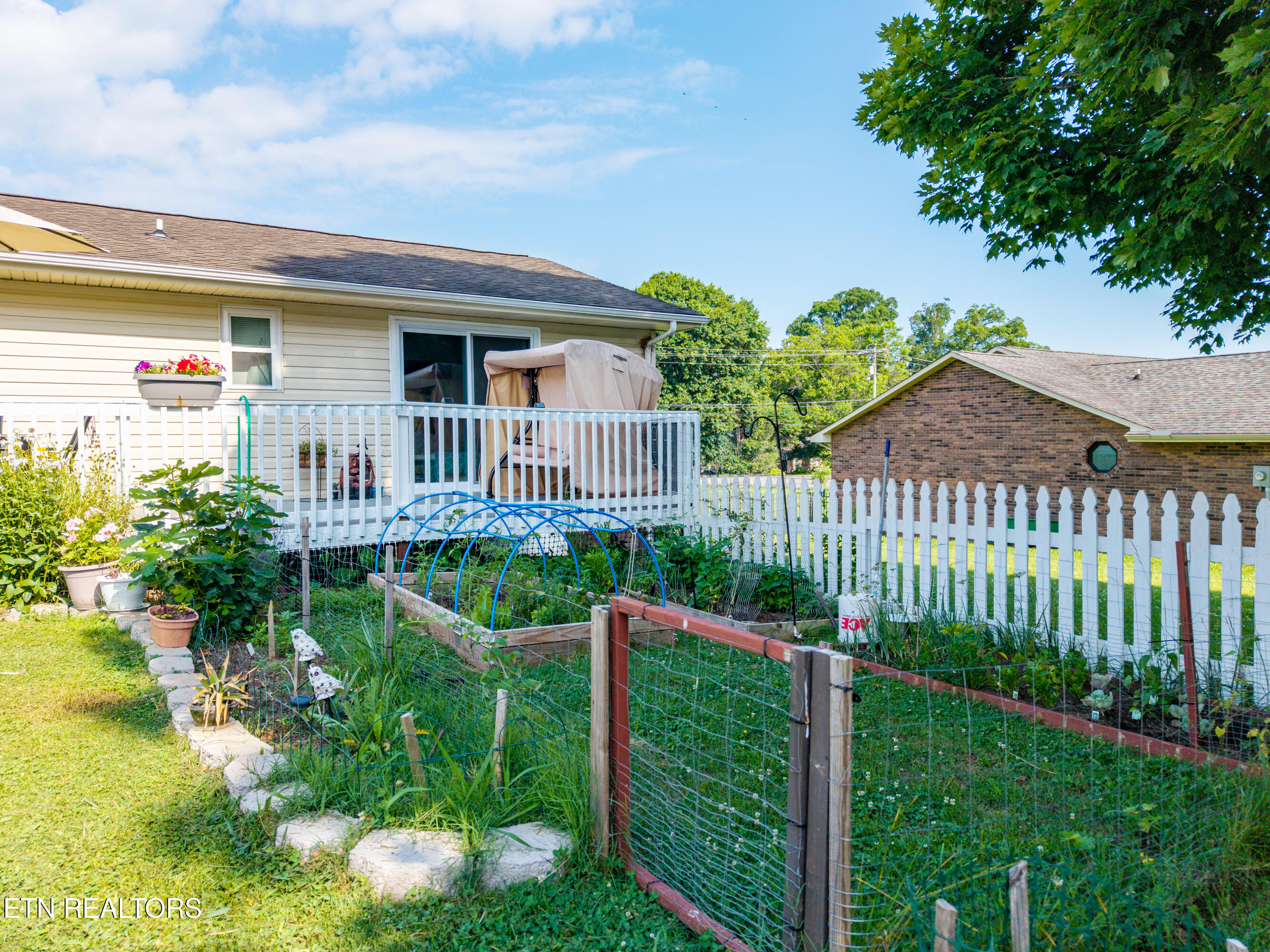 548 Hiwassee Road Madisonville TN 37354