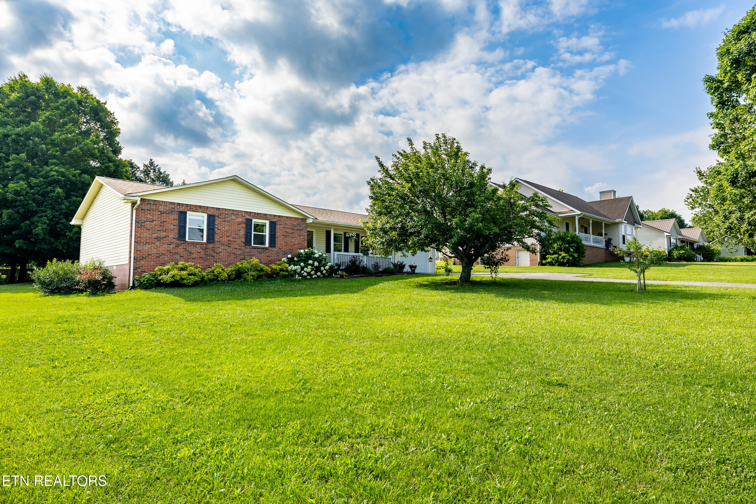 548 Hiwassee Road Madisonville TN 37354