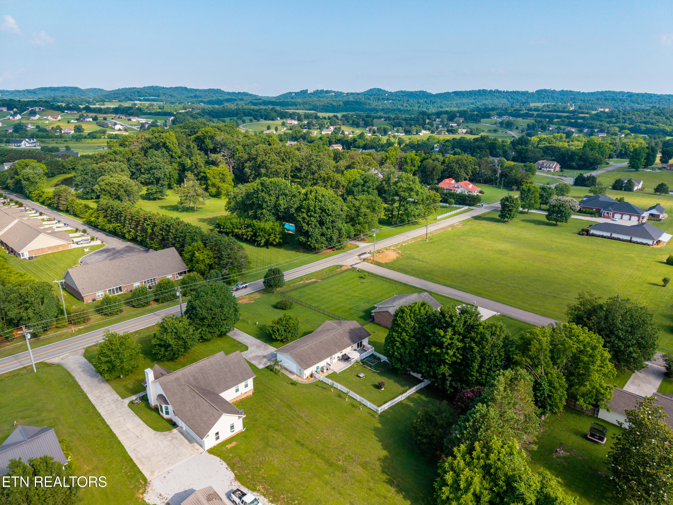548 Hiwassee Road Madisonville TN 37354