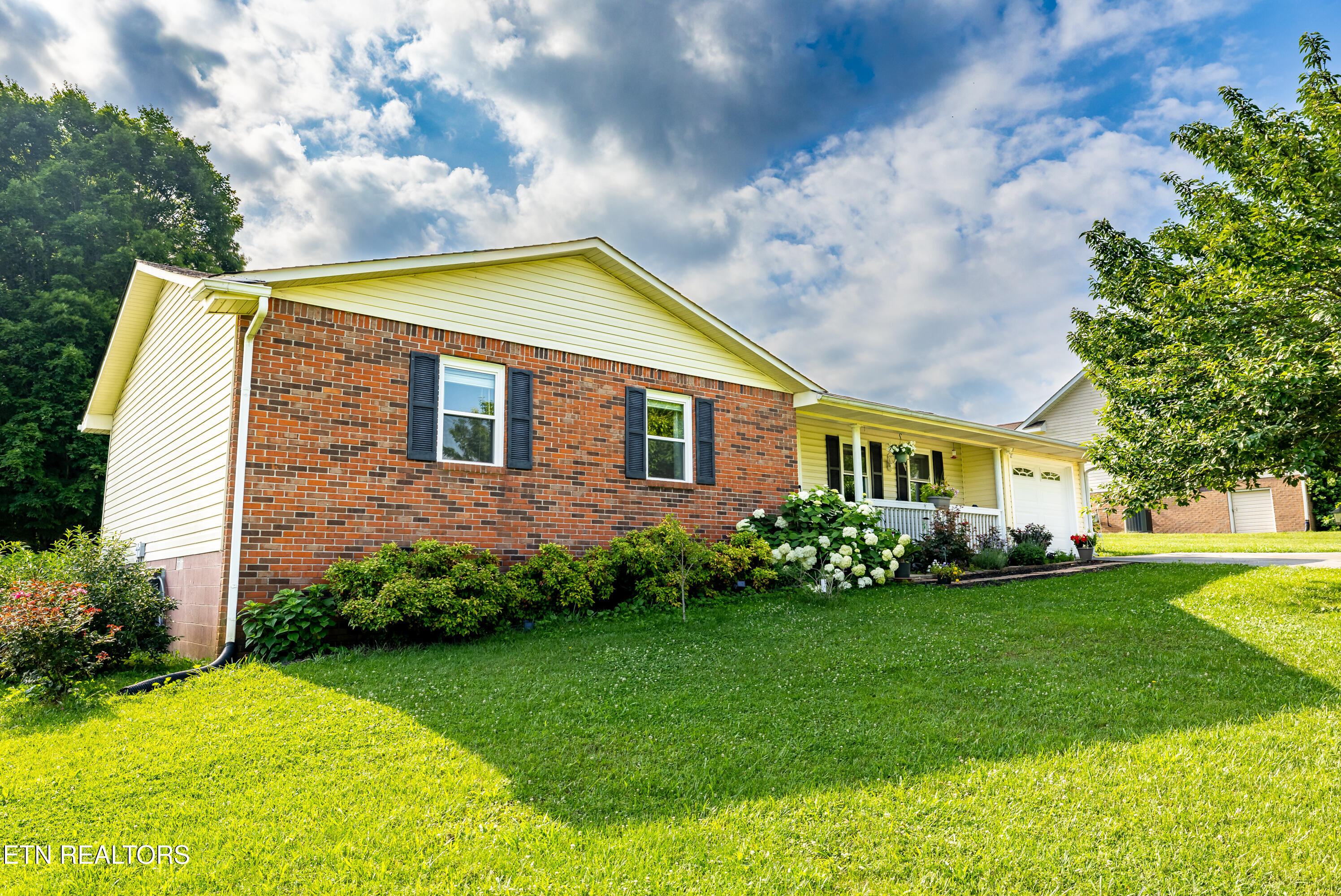 548 Hiwassee Road Madisonville TN 37354