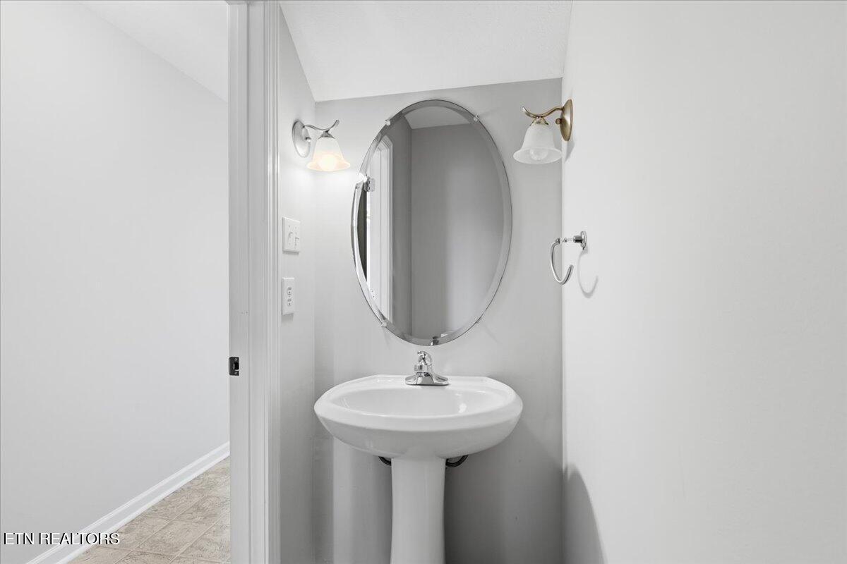 771 Casey Lane Maryville TN 37801