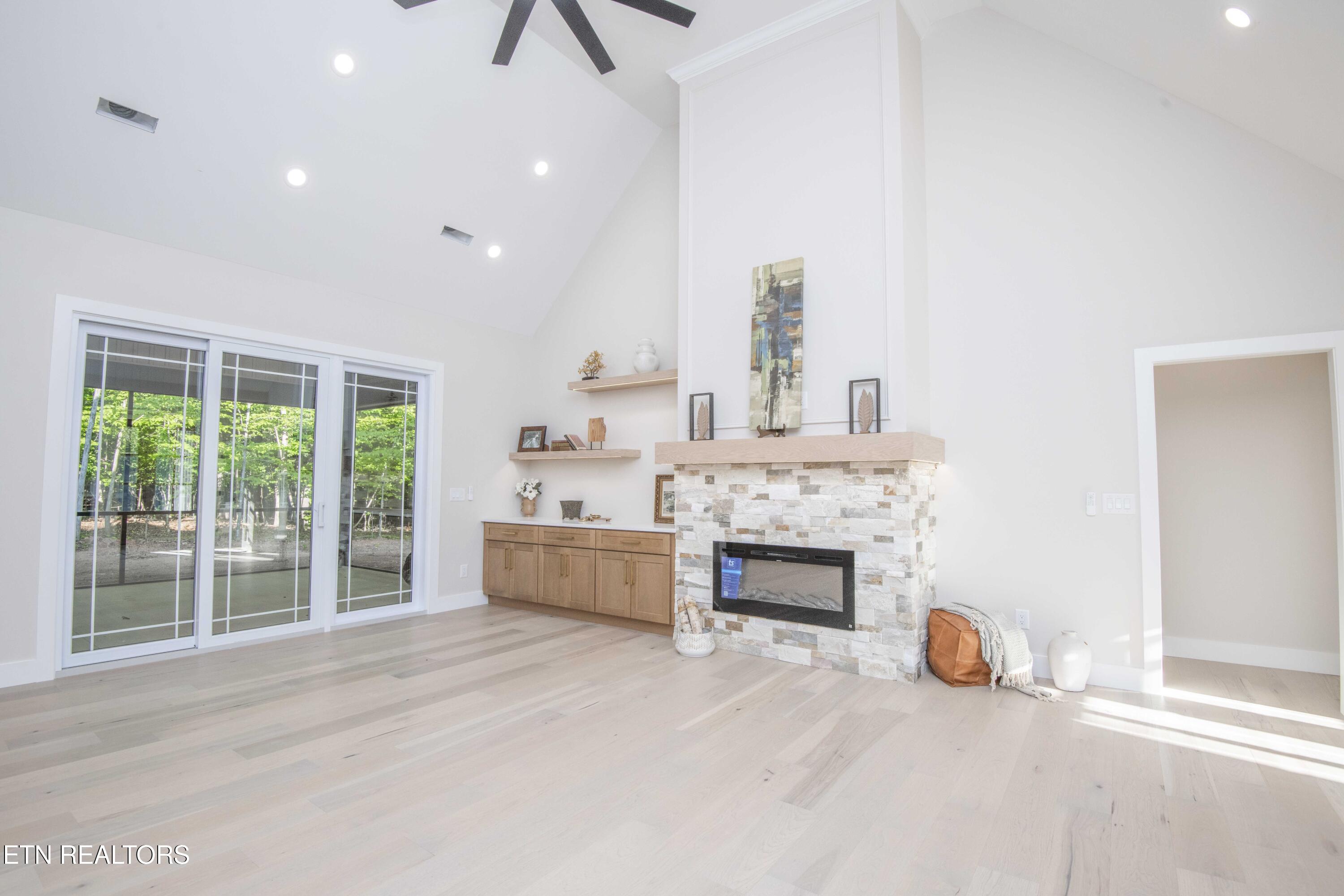 438 Goweli Trail Vonore TN 37885