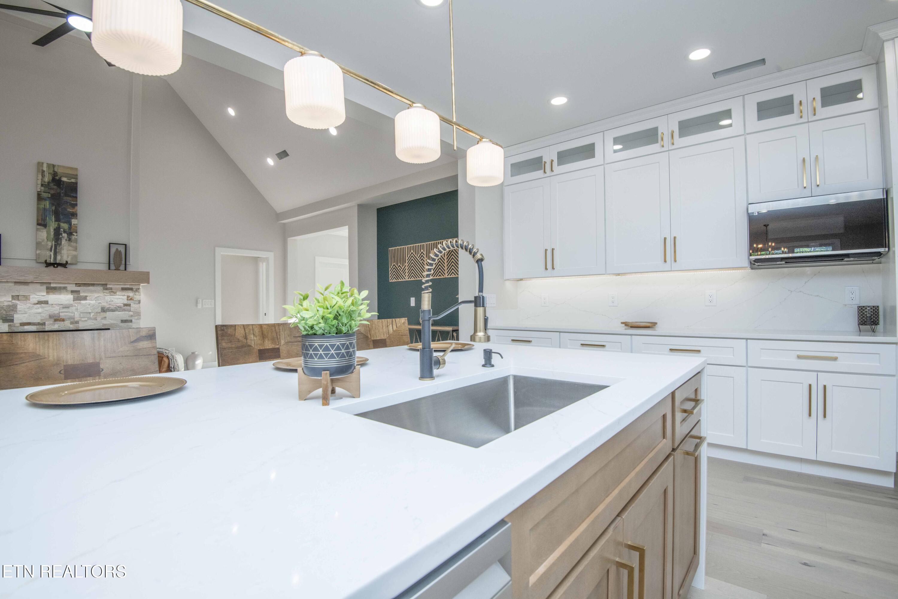 438 Goweli Trail Vonore TN 37885