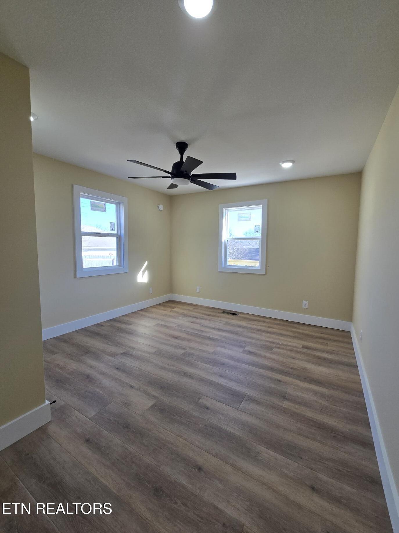 576 Stanley Street Oneida TN 37841