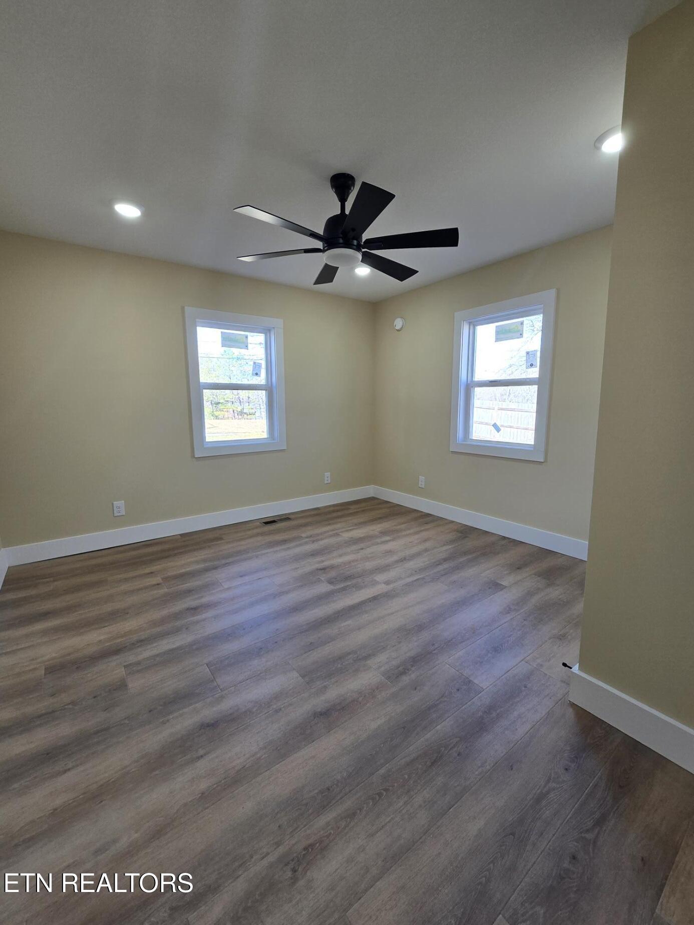 576 Stanley Street Oneida TN 37841