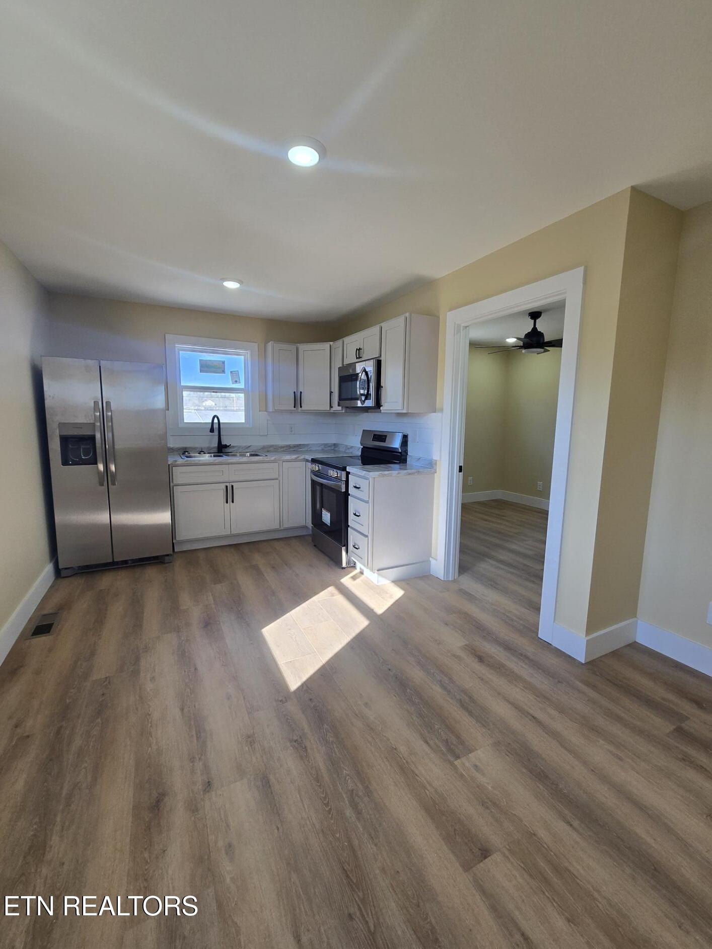 576 Stanley Street Oneida TN 37841