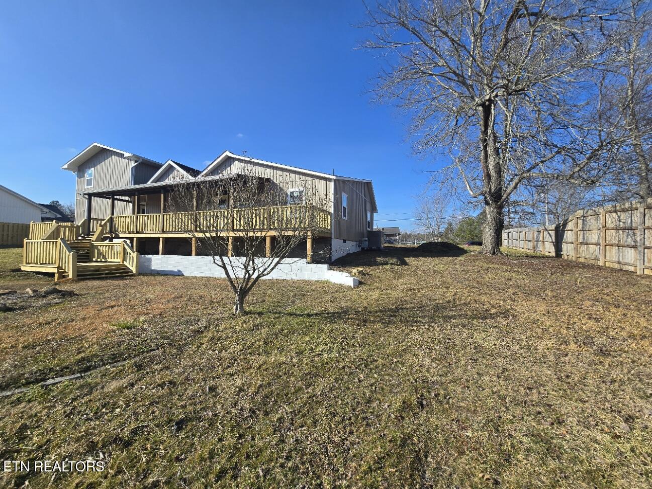 576 Stanley Street Oneida TN 37841