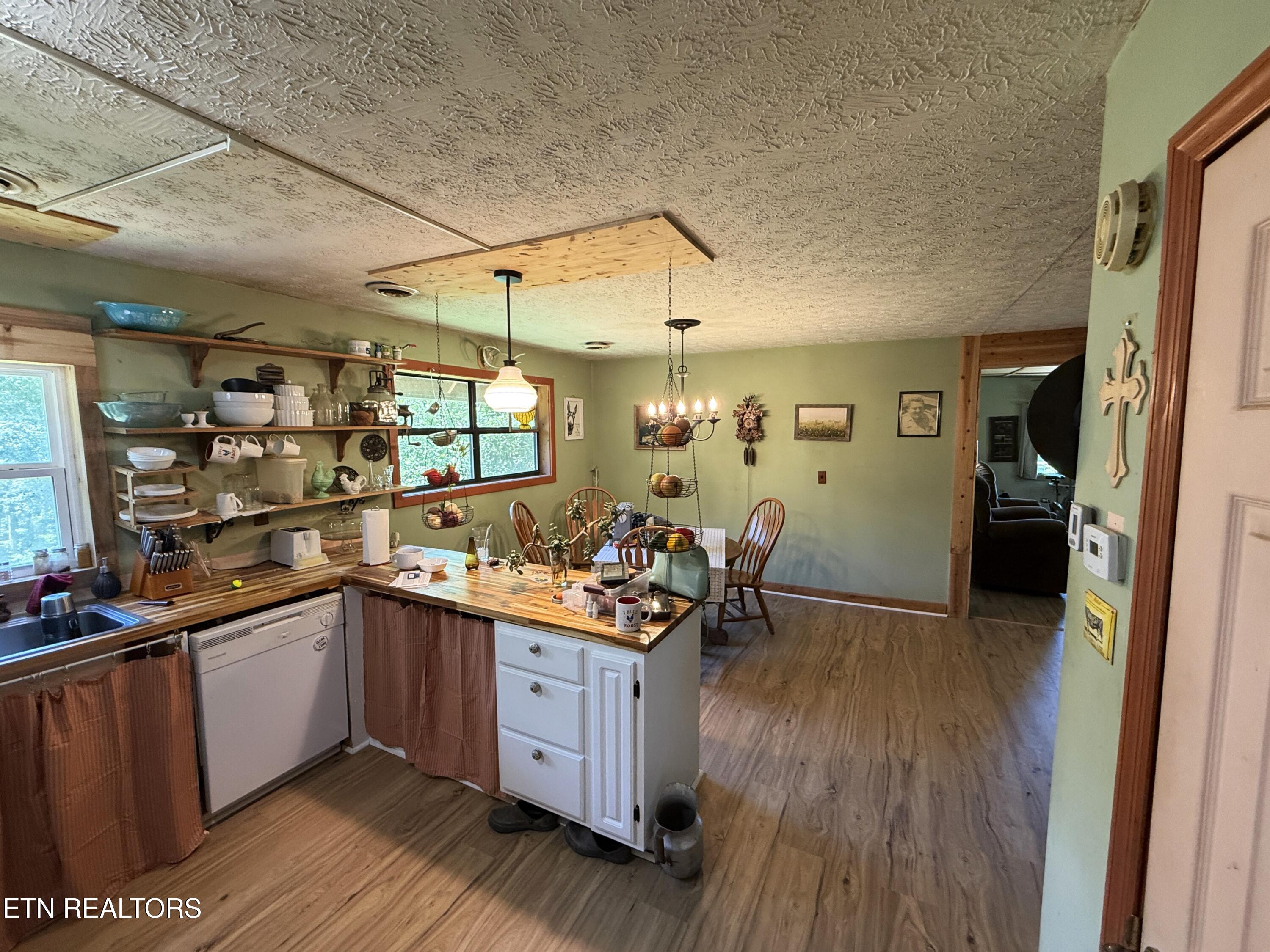 1040 Sturmhaben Way Newport TN 37821