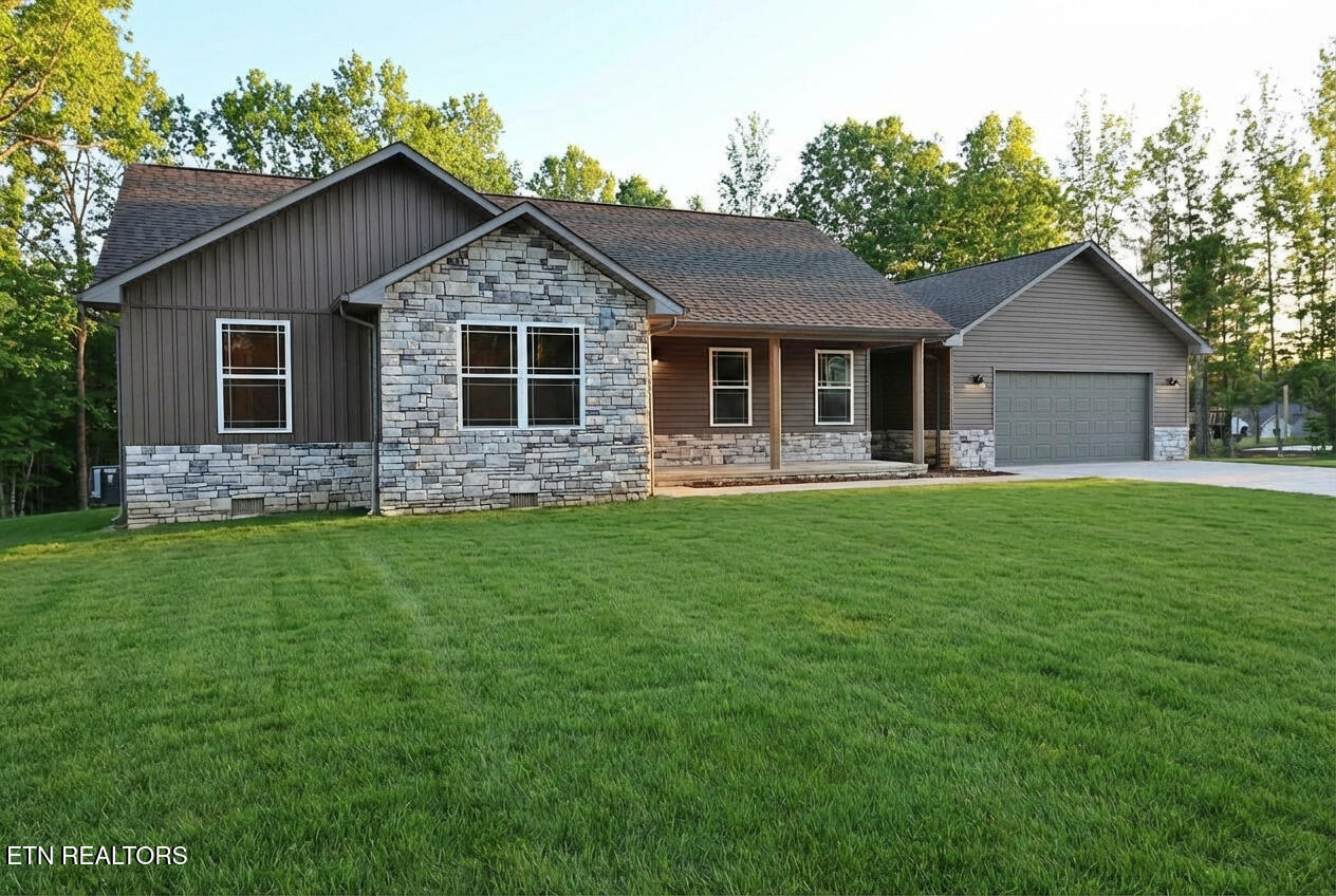 595 Taylon Lane Oneida TN 37841
