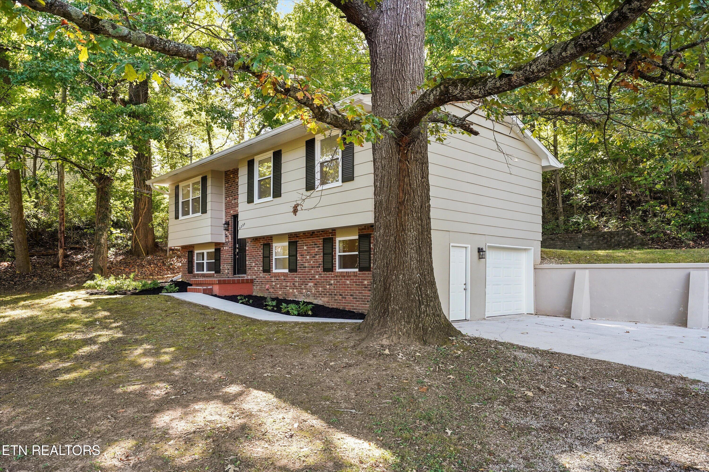 2329 Roundtree Road Knoxville TN 37923