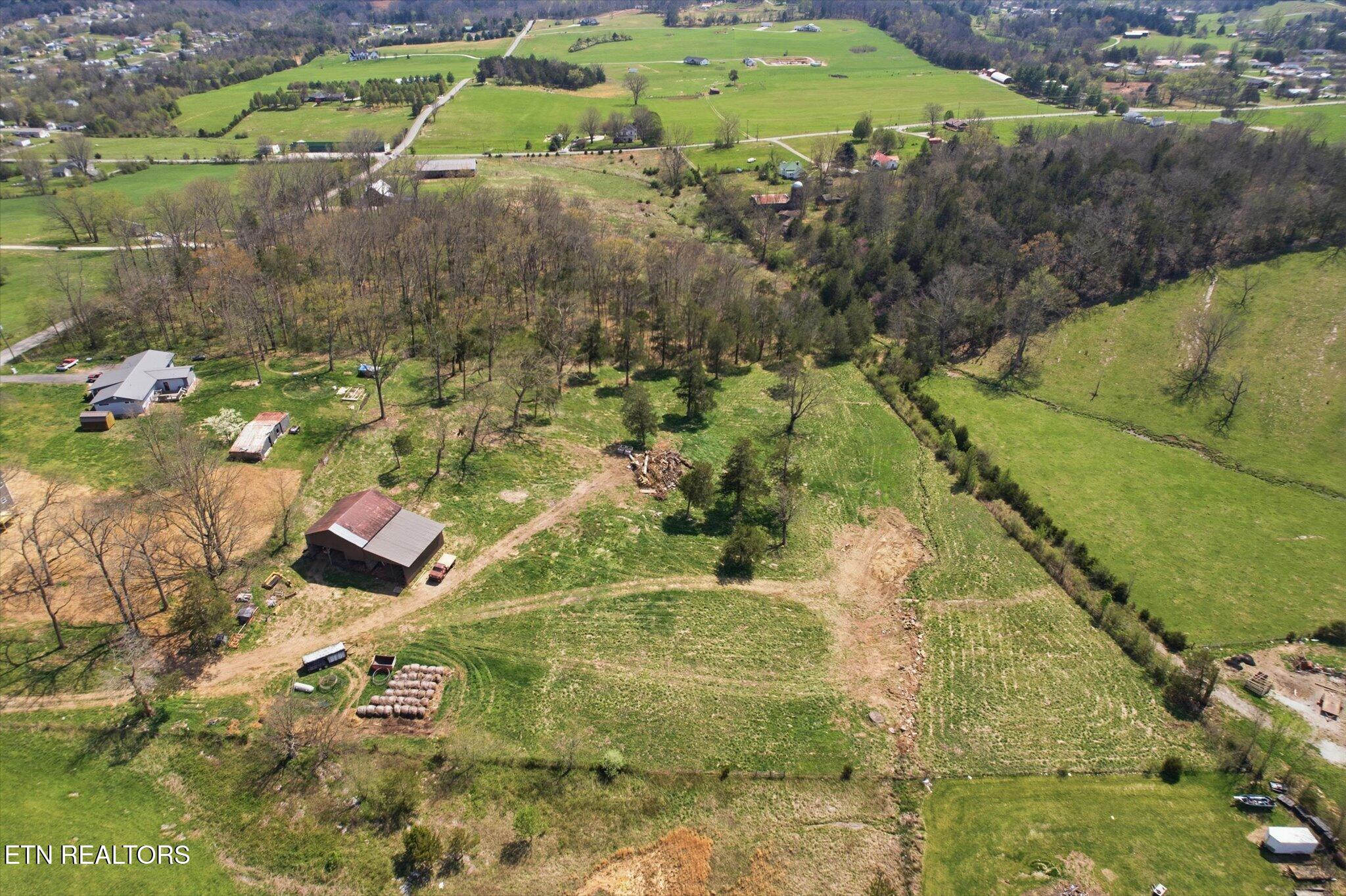 237 Cross Valley Road Lafollette TN 37766