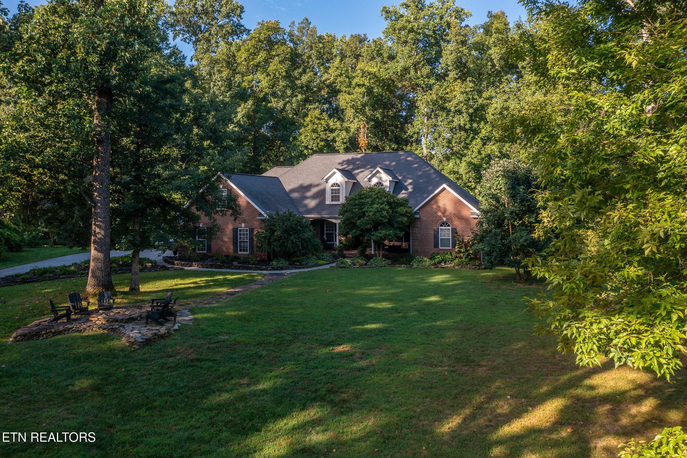 313 Wooded Lane Knoxville TN 37922