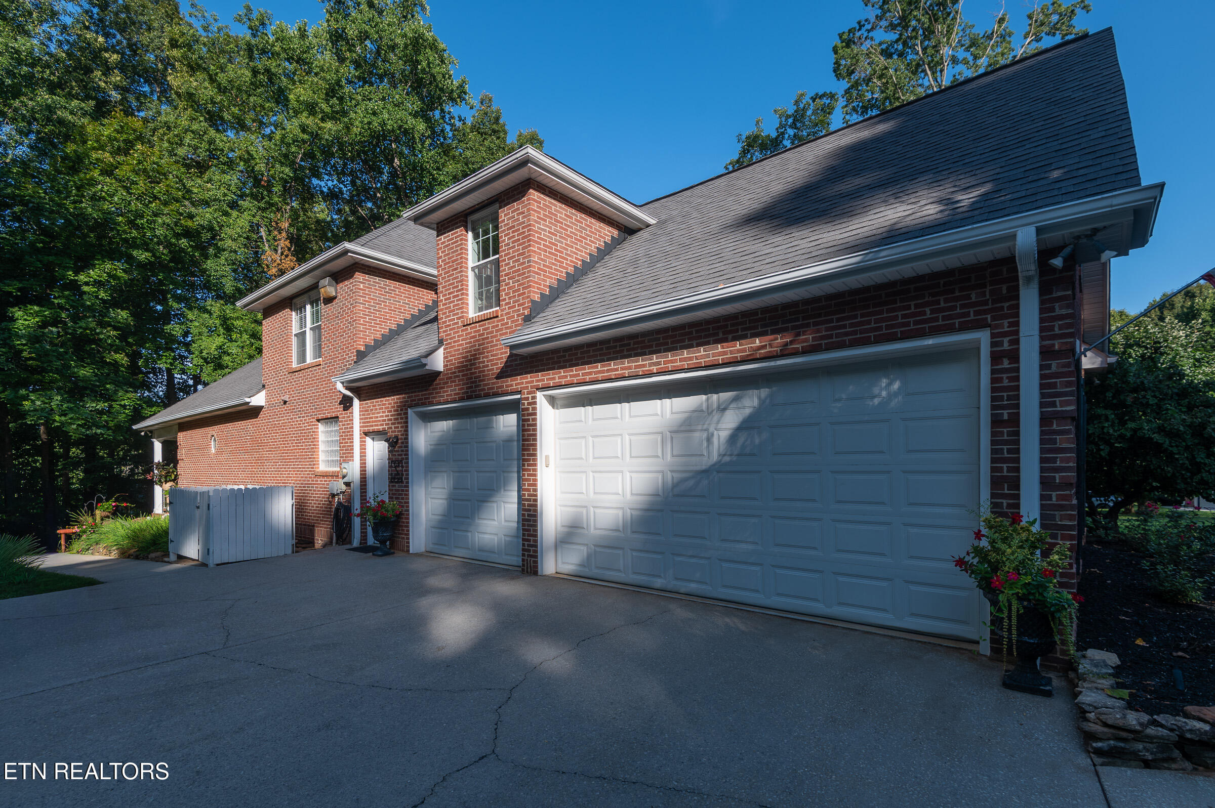 313 Wooded Lane Knoxville TN 37922