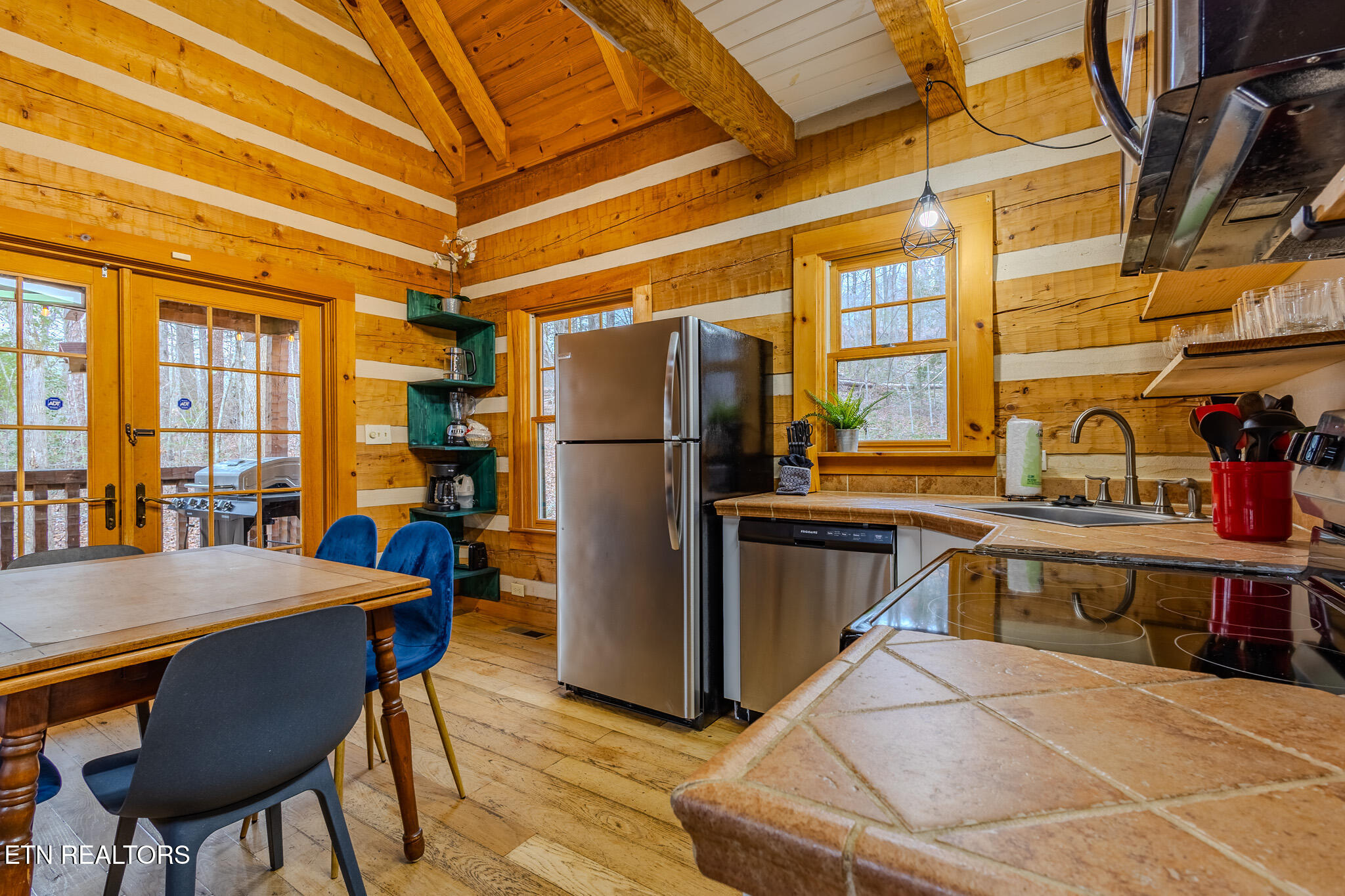 2845 Grassy Branch Road Sevierville TN 37876