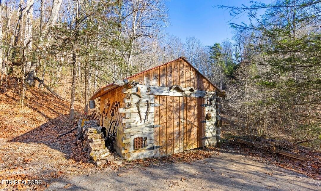 2845 Grassy Branch Road Sevierville TN 37876