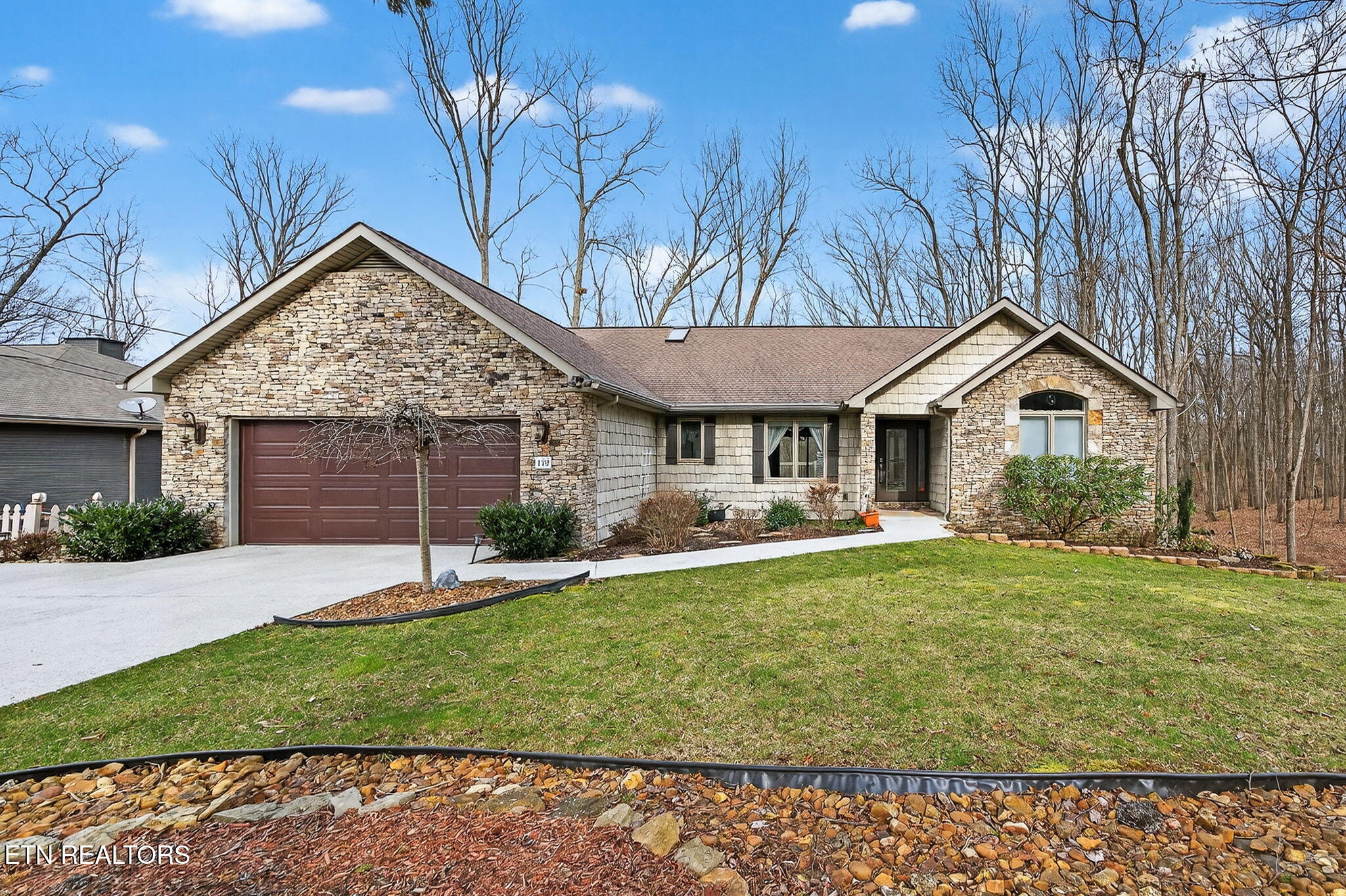 122 Pineridge Loop Crossville TN 38558