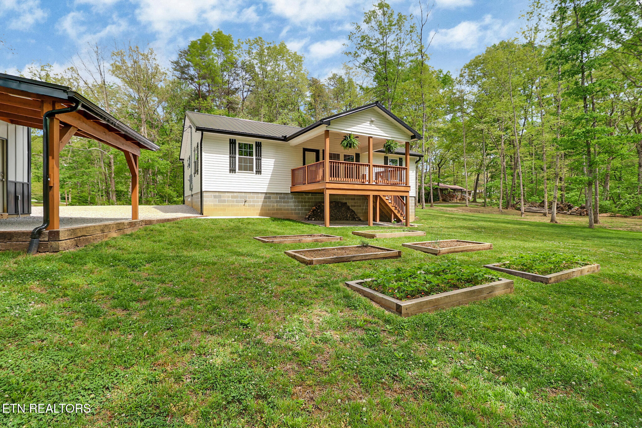 102 Stults Short Cut Road Clarkrange TN 38553