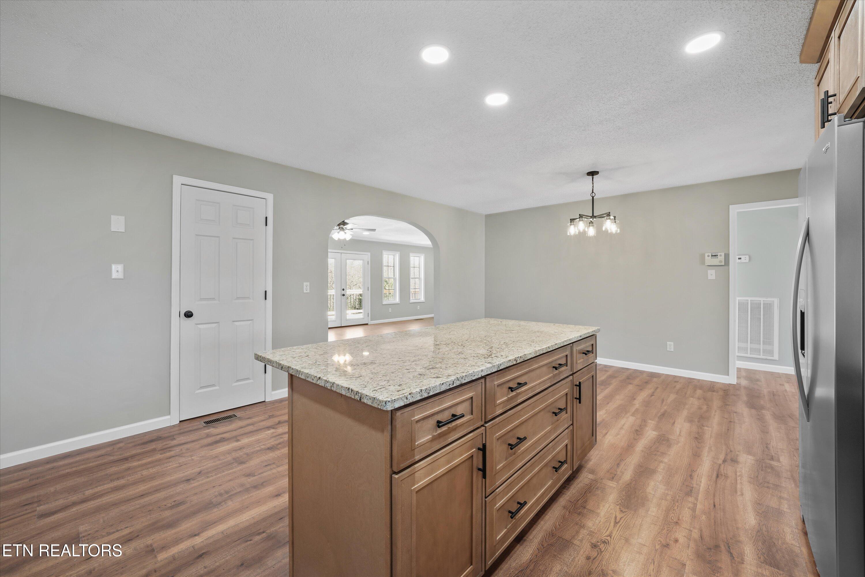 252 Perkins Lane Jacksboro TN 37757