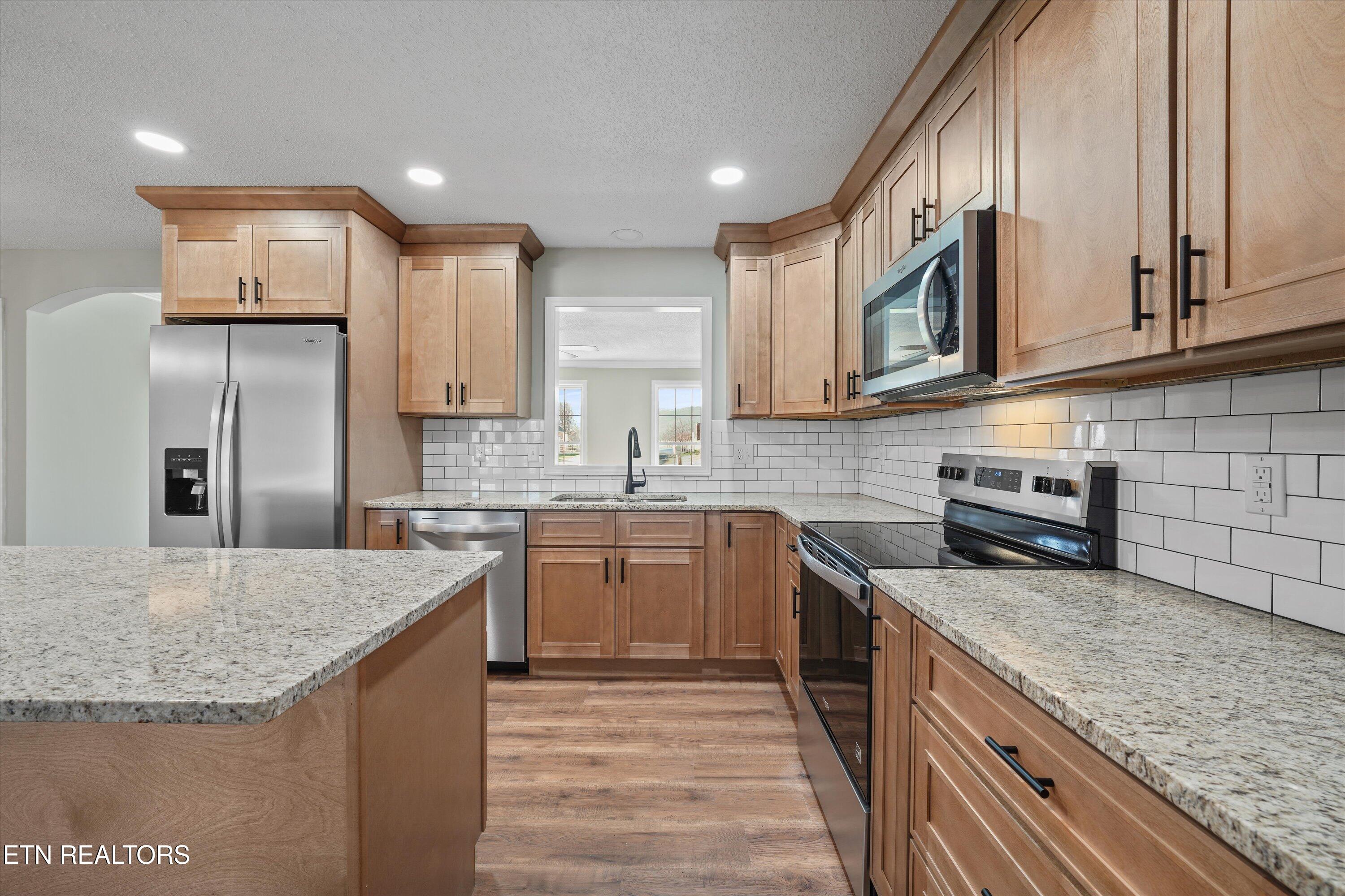 252 Perkins Lane Jacksboro TN 37757