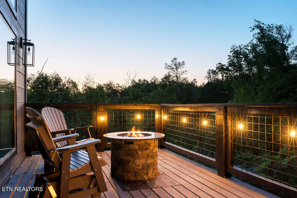 612 Sunset Lane Gatlinburg TN 37738
