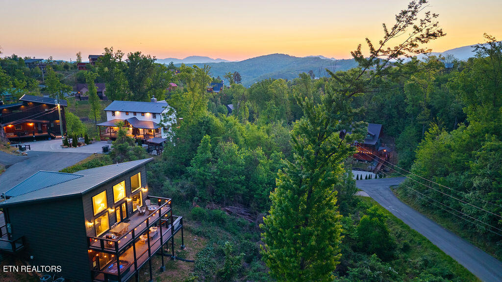 612 Sunset Lane Gatlinburg TN 37738