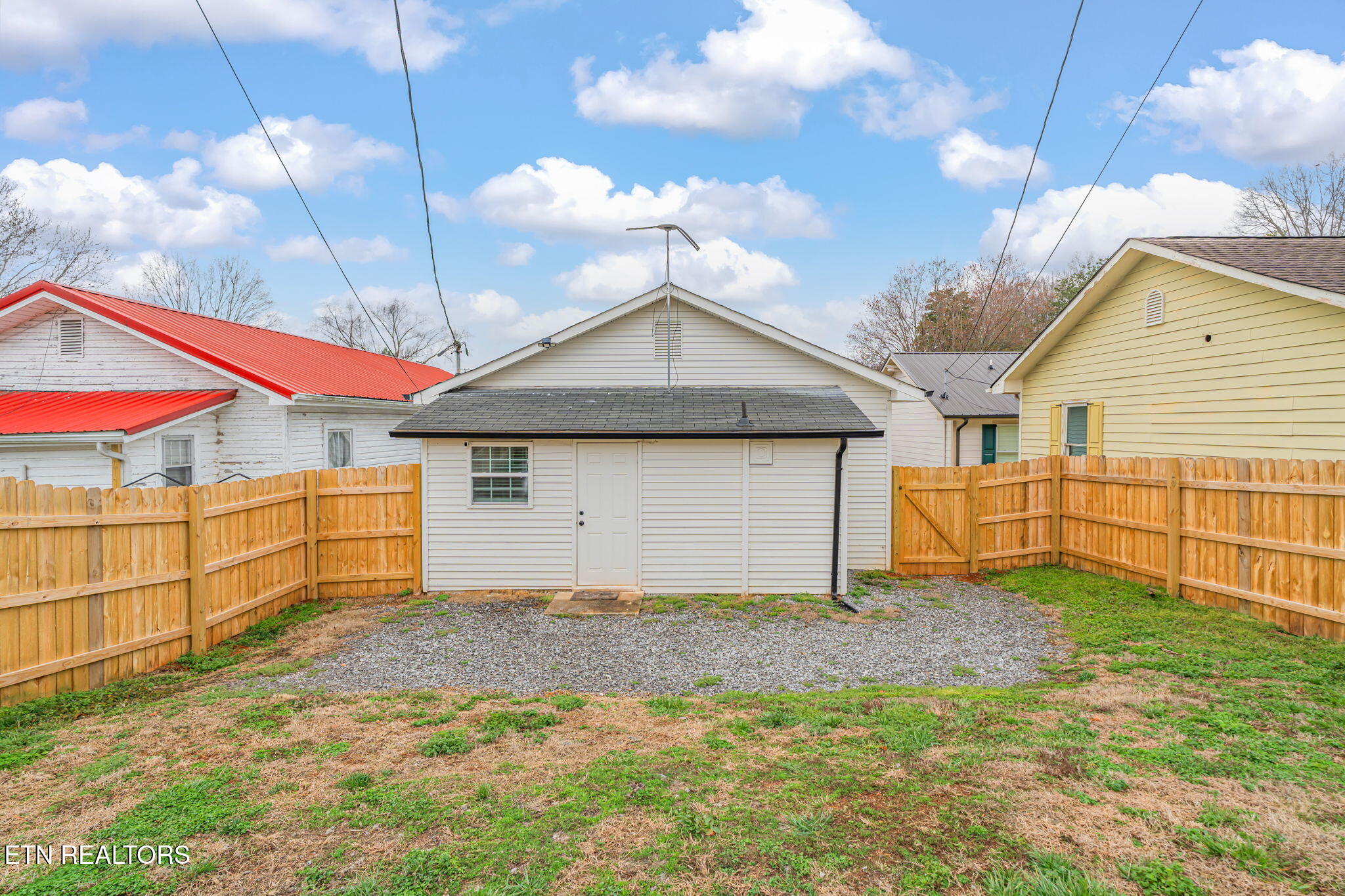 701 Poplar Street Loudon TN 37774