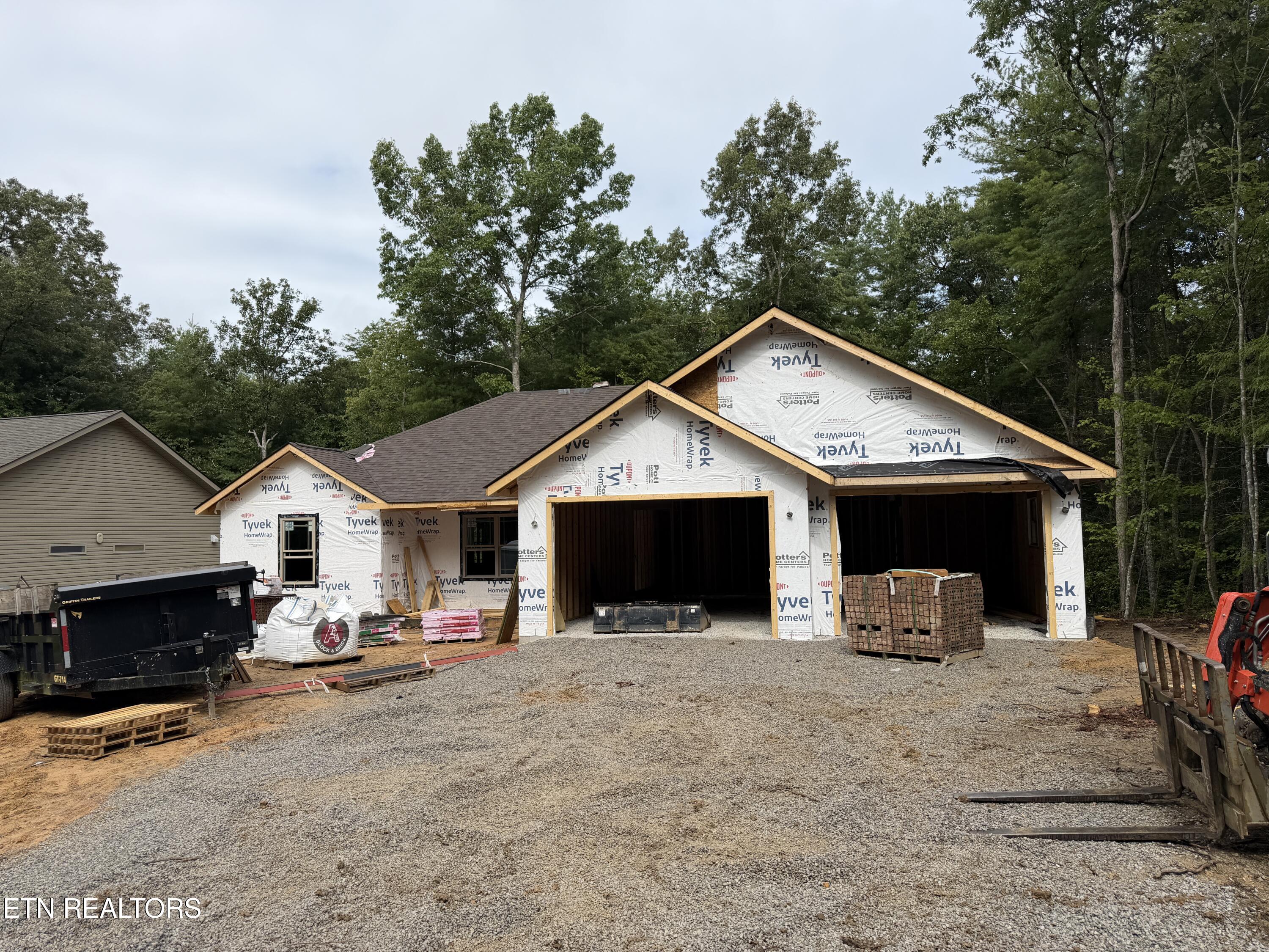 12 Dovecote Terrace Crossville TN 38558