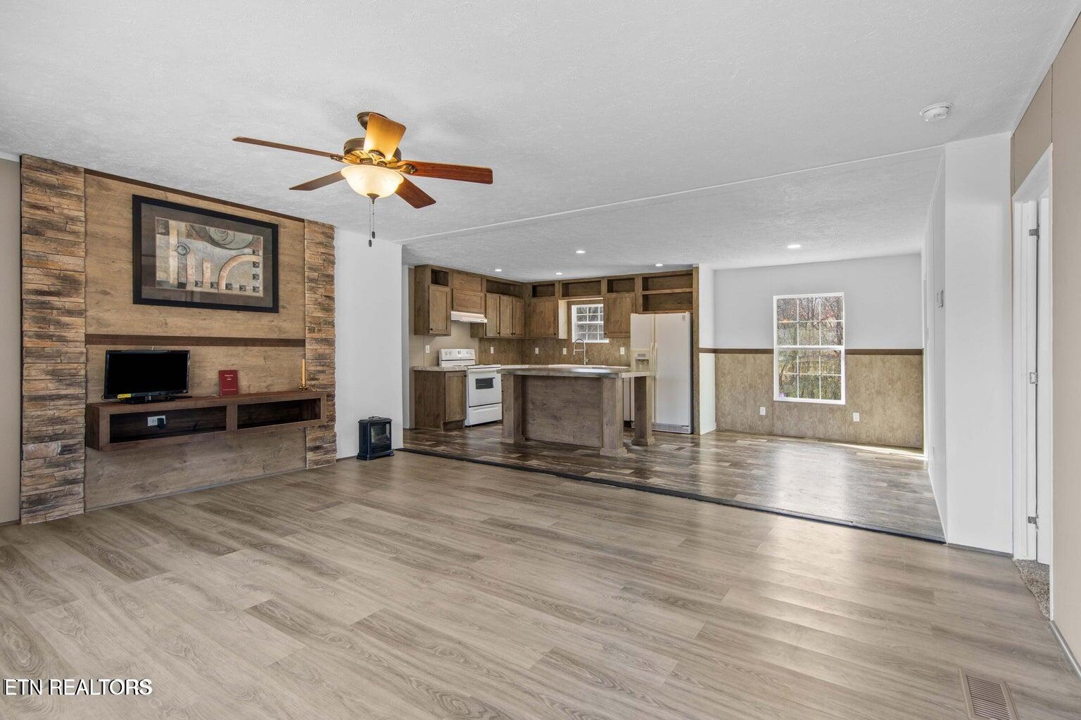 523 N Point Road Sweetwater TN 37874