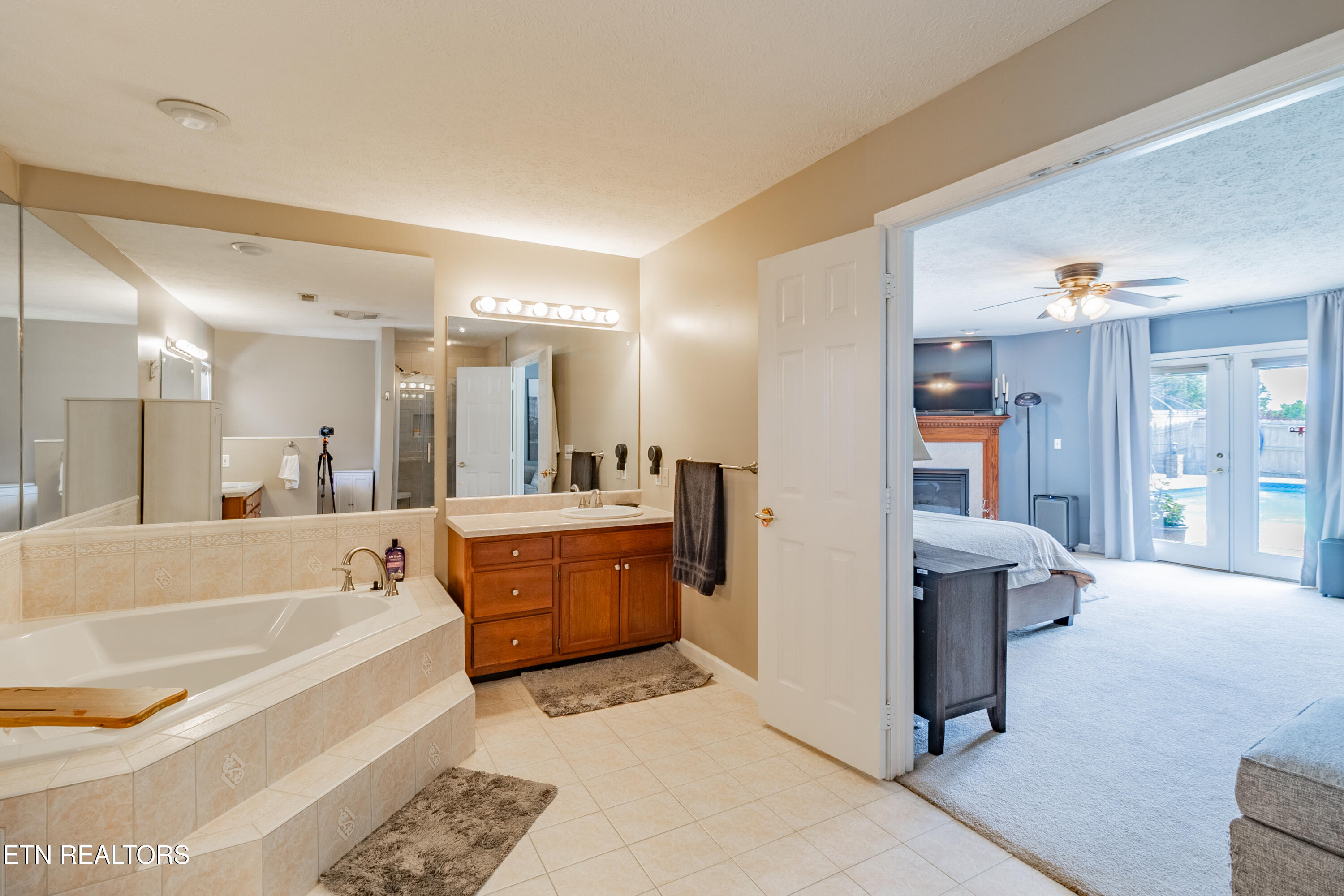 1525 Double D Drive Sevierville TN 37876