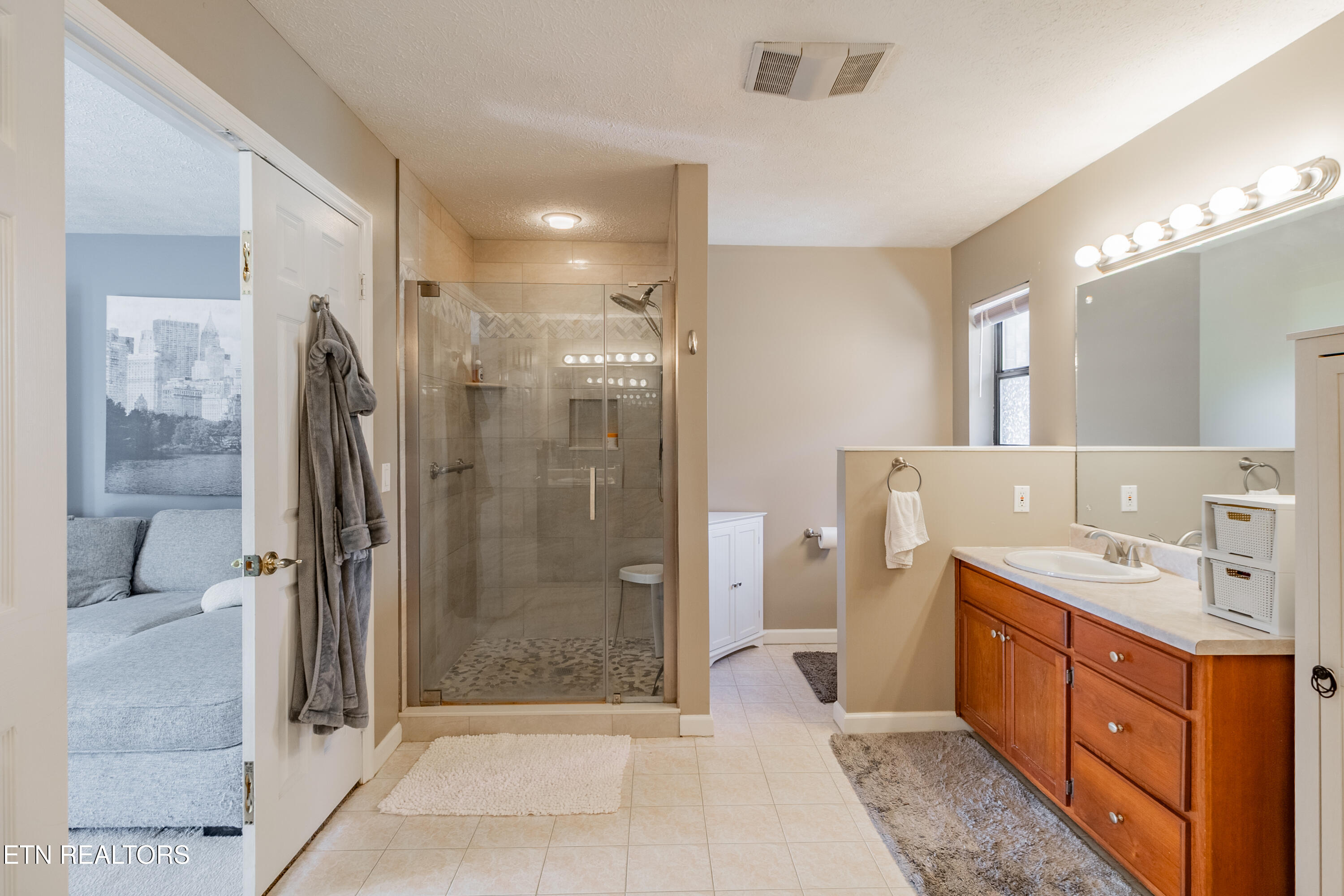 1525 Double D Drive Sevierville TN 37876