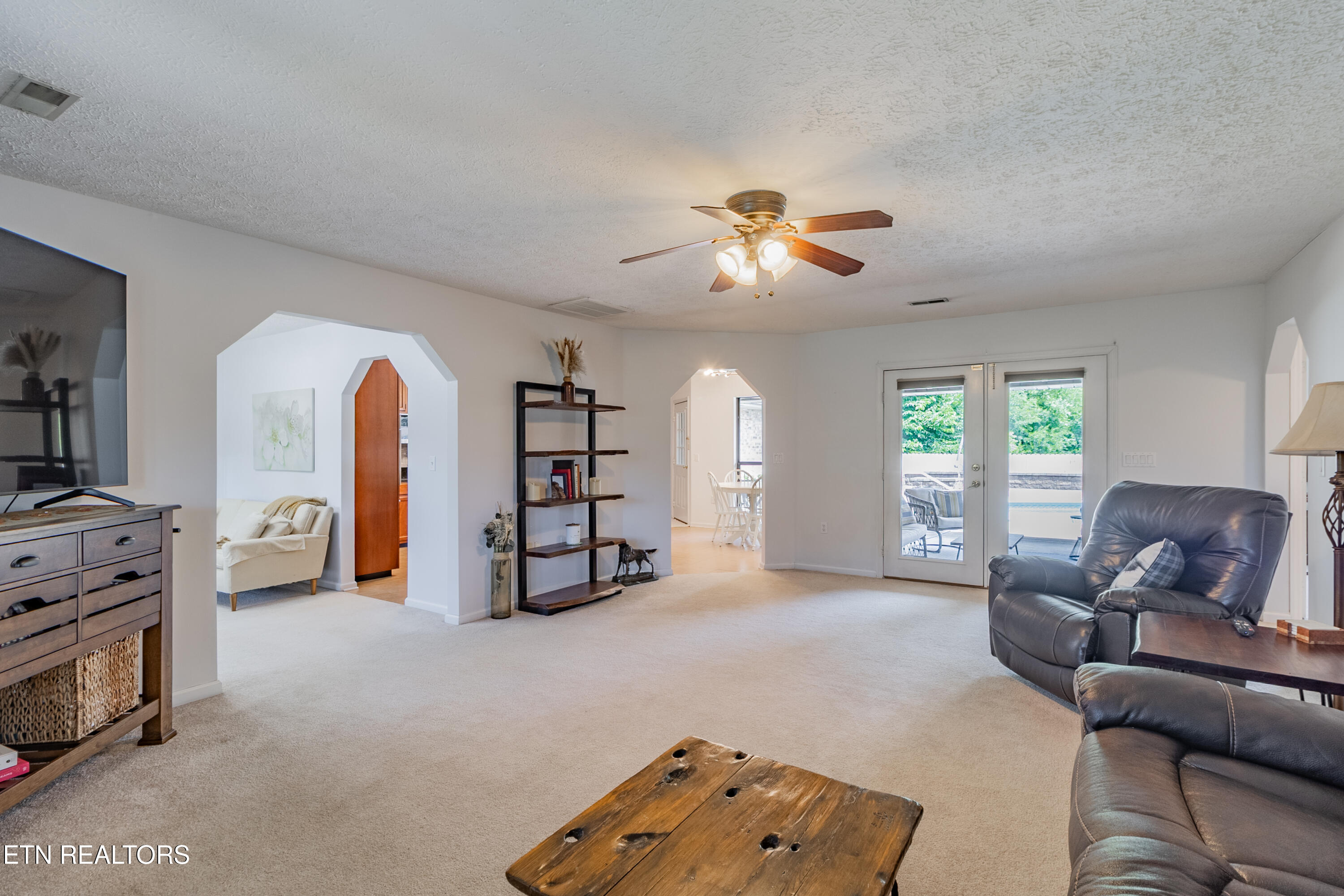 1525 Double D Drive Sevierville TN 37876