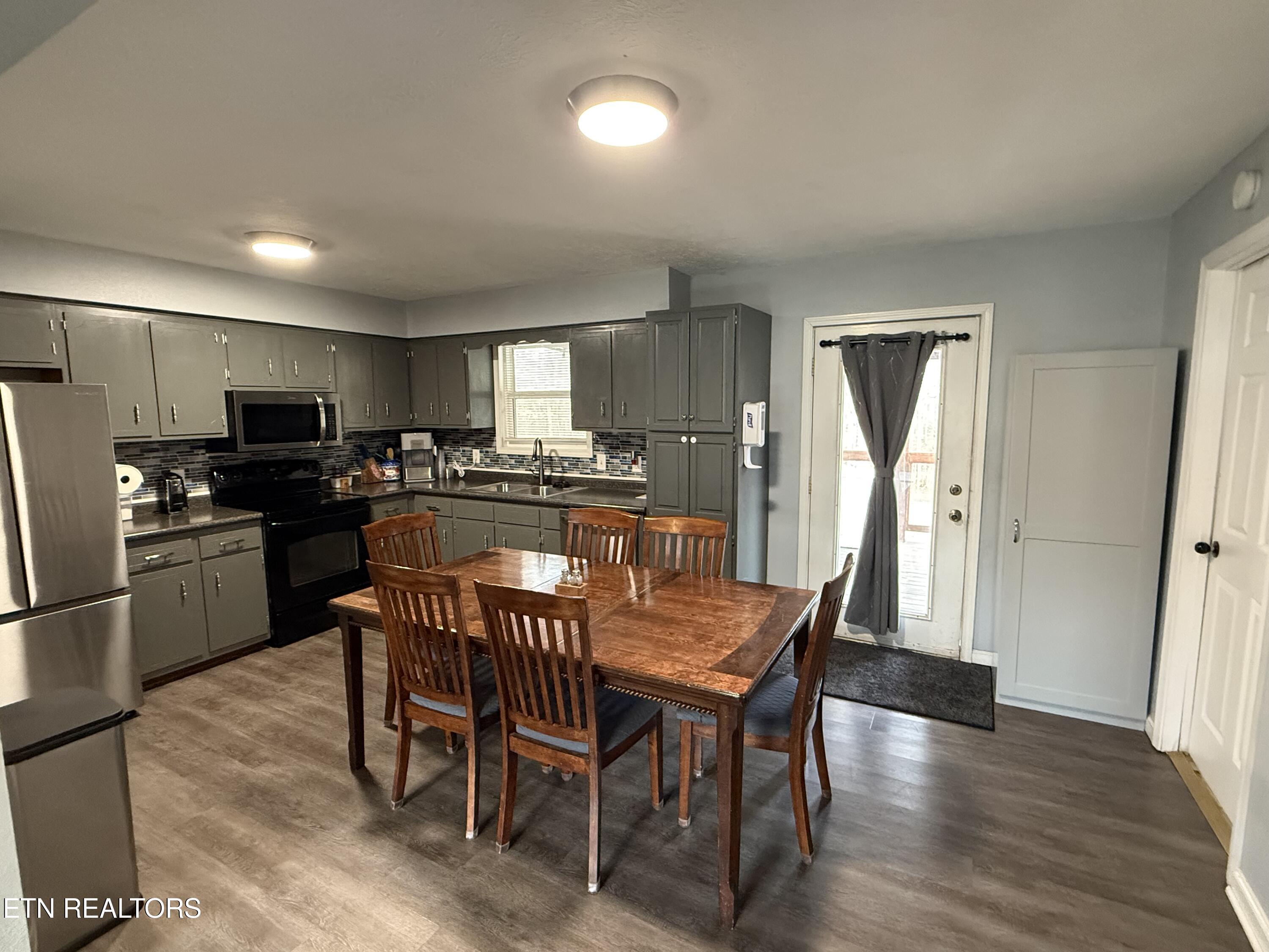 1070 N Shady Lane Loop Clarkrange TN 38553