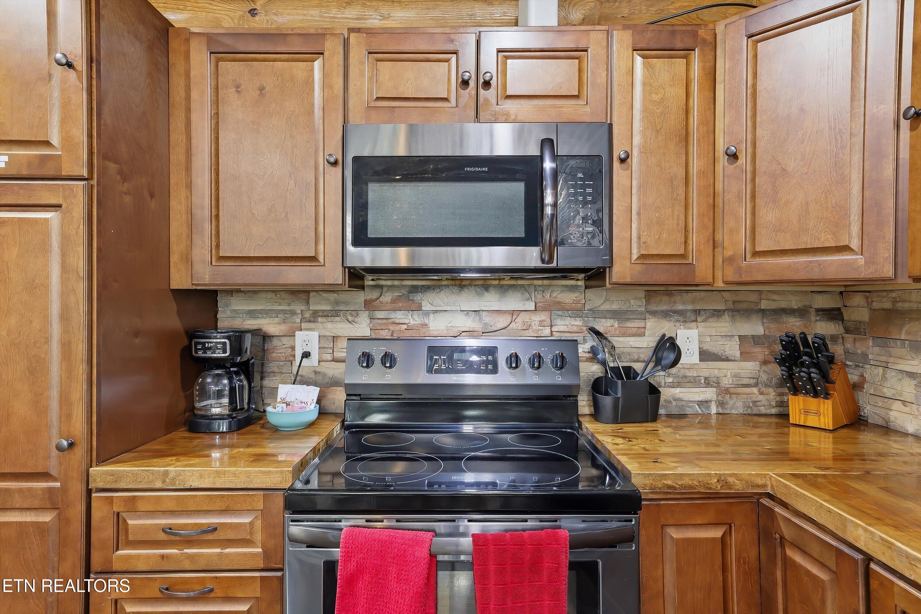 635 Briceville Highway Rocky Top TN 37769