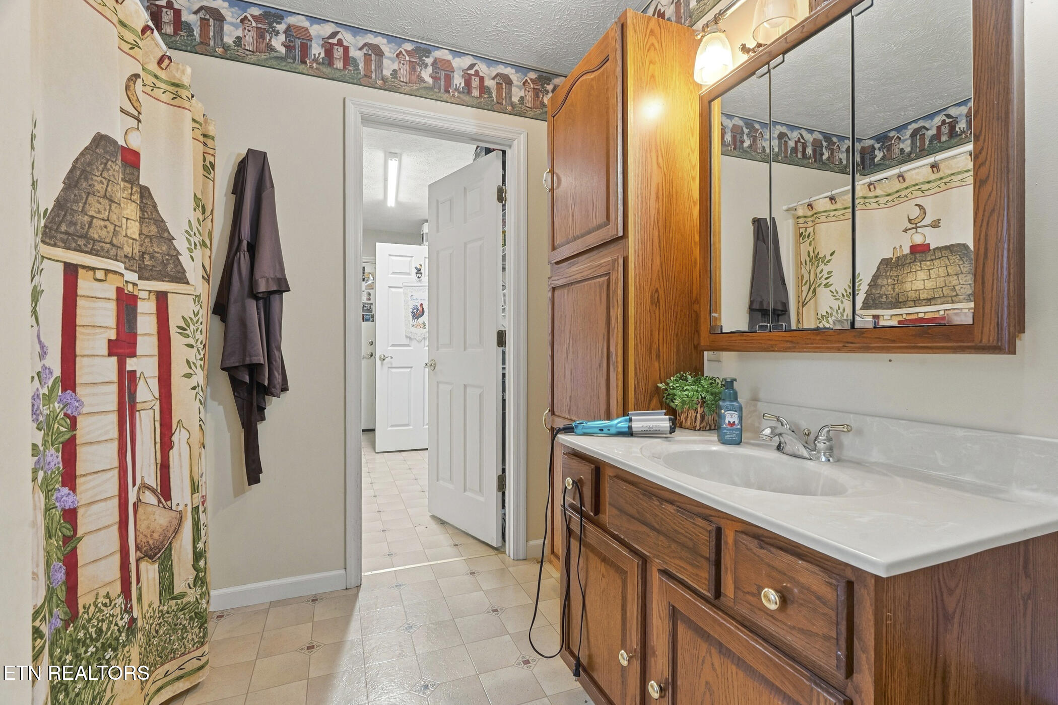 1540 Licking Spring Way Sevierville TN 37876