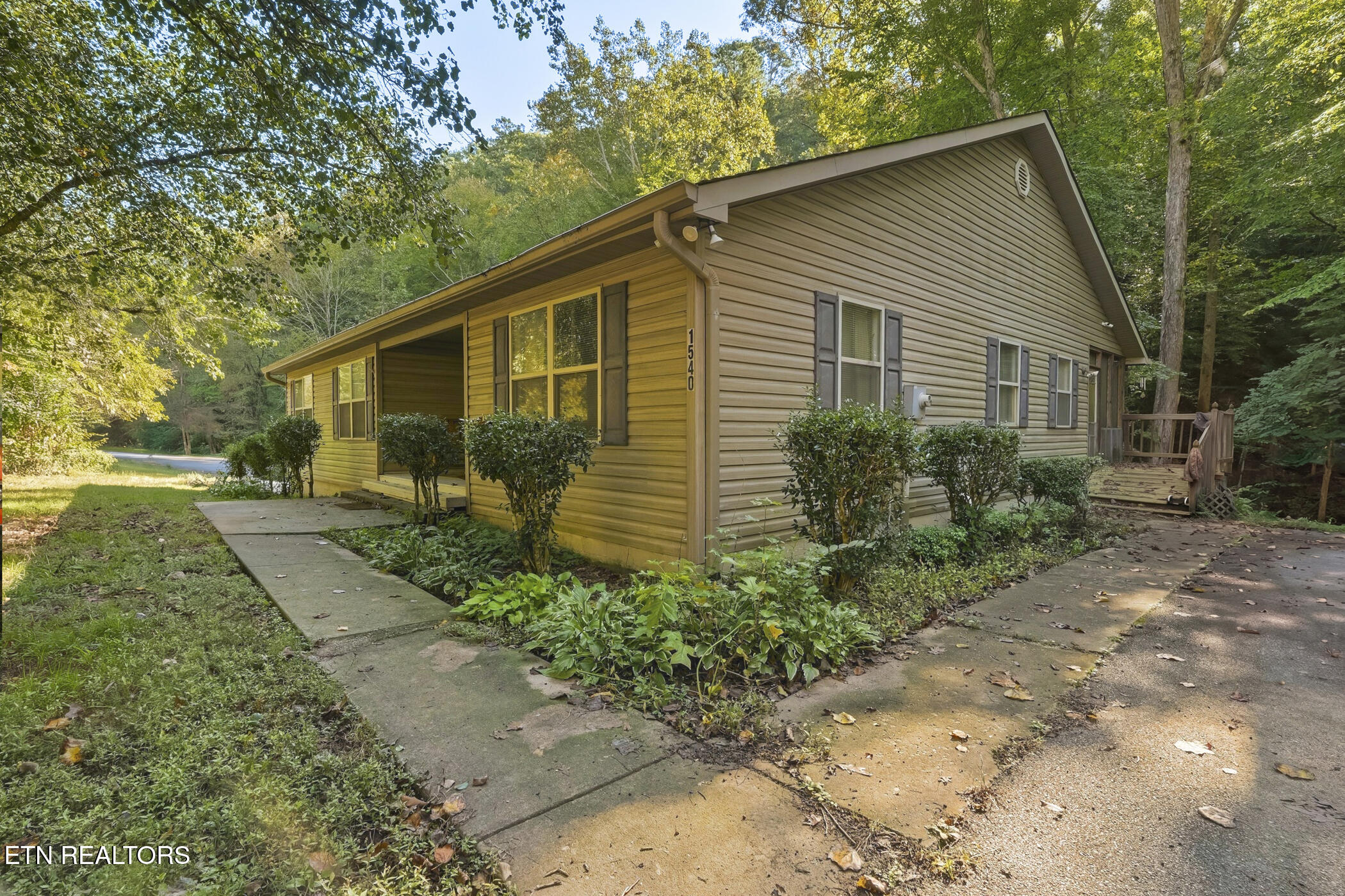 1540 Licking Spring Way Sevierville TN 37876