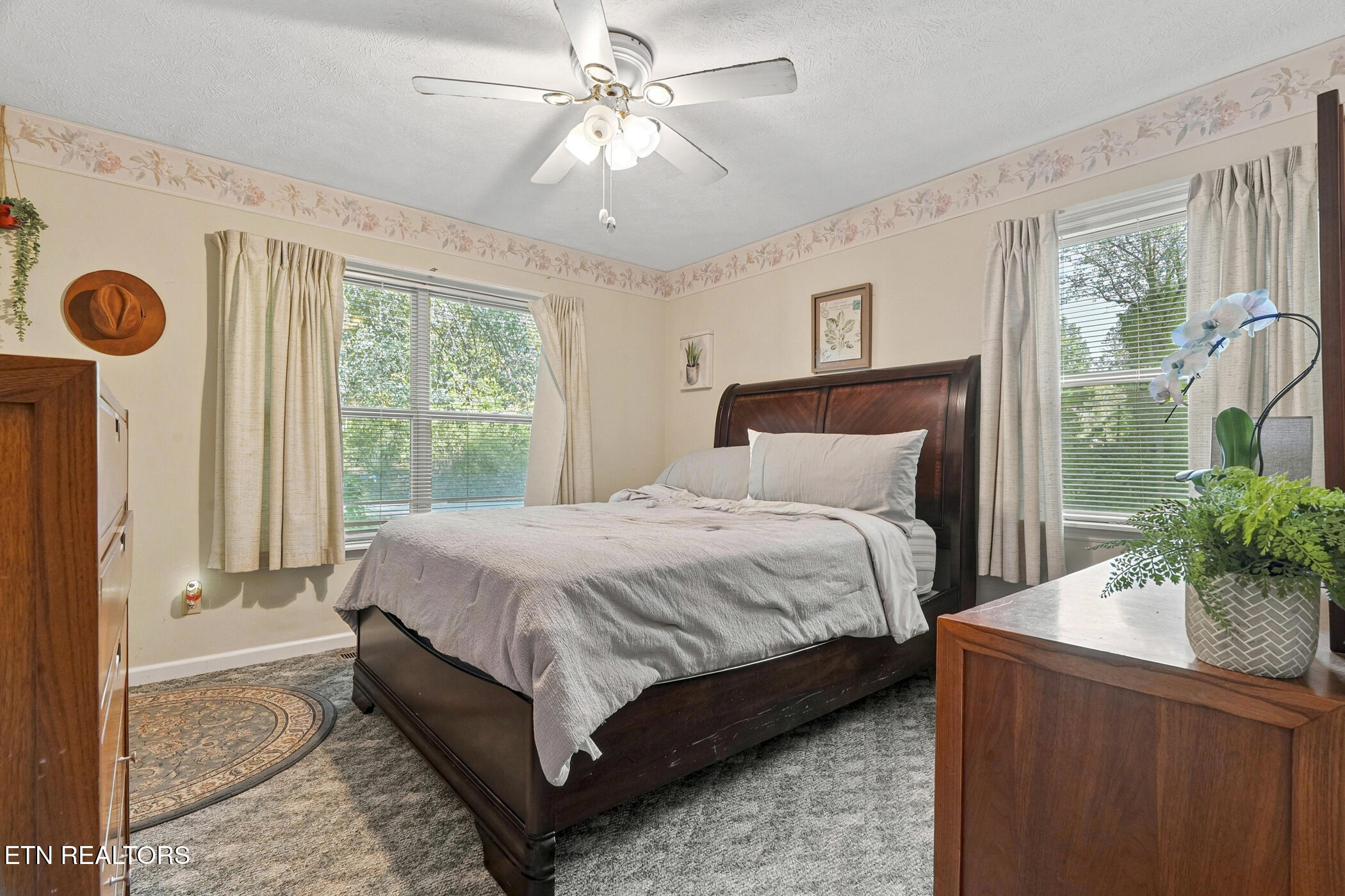 1540 Licking Spring Way Sevierville TN 37876