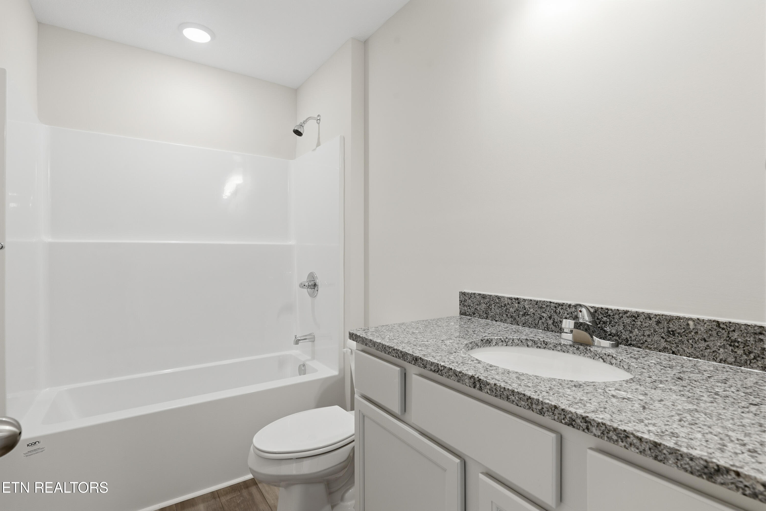 8844 Keenberg Lane Knoxville TN 37931