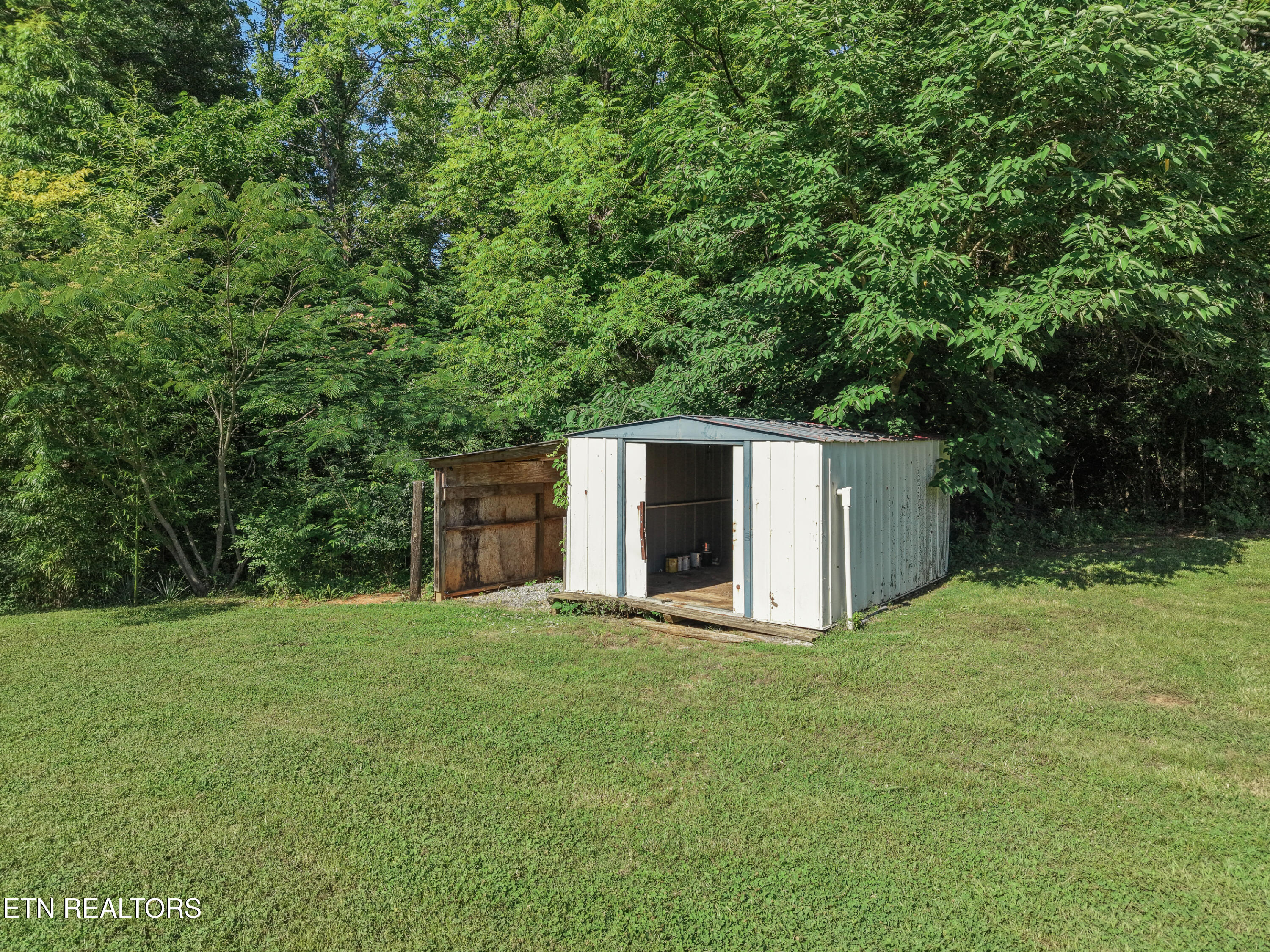 3809 Clover Hill Mill Road Maryville TN 37801