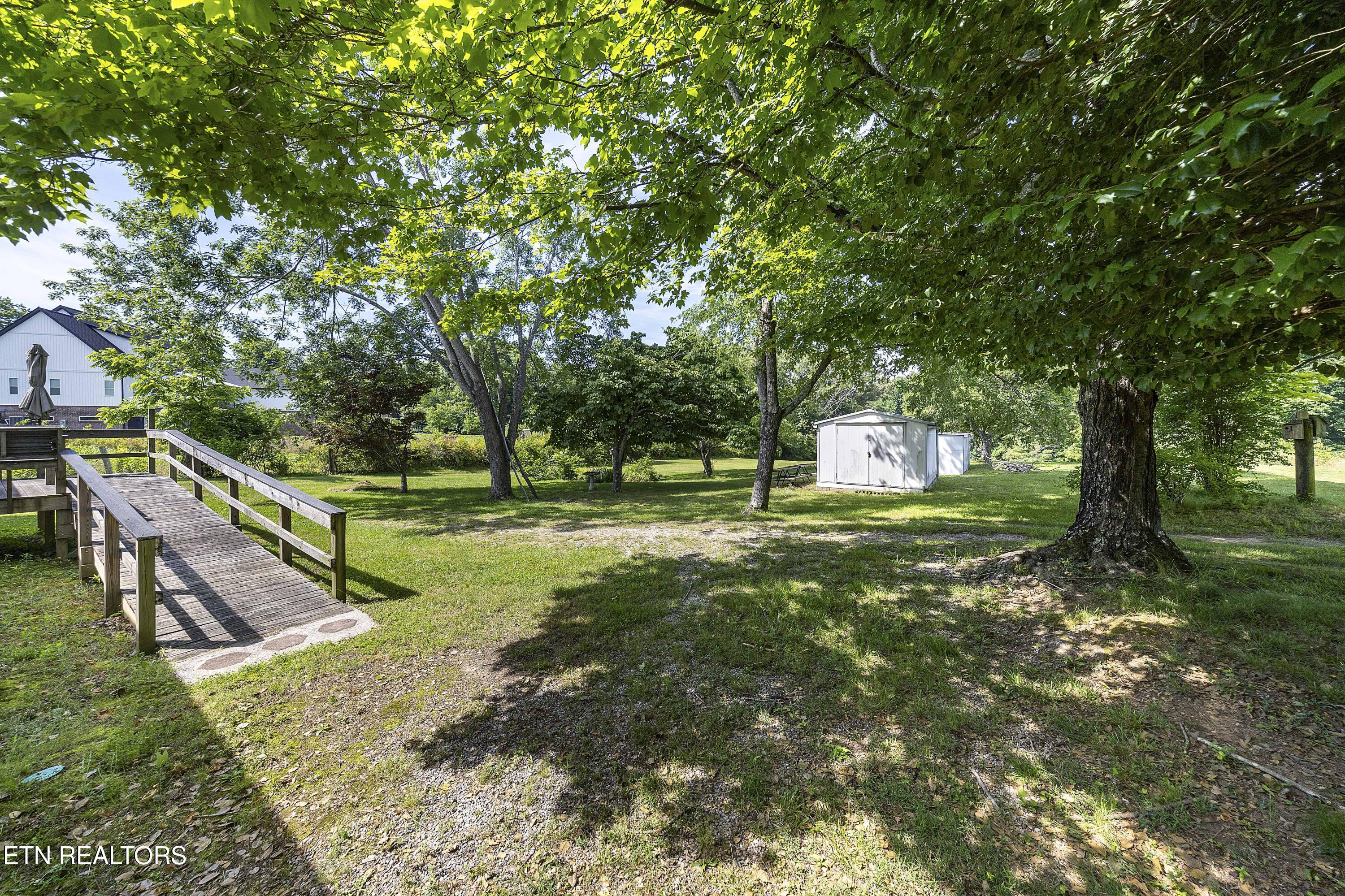 8125 Brickyard Road Powell TN 37849