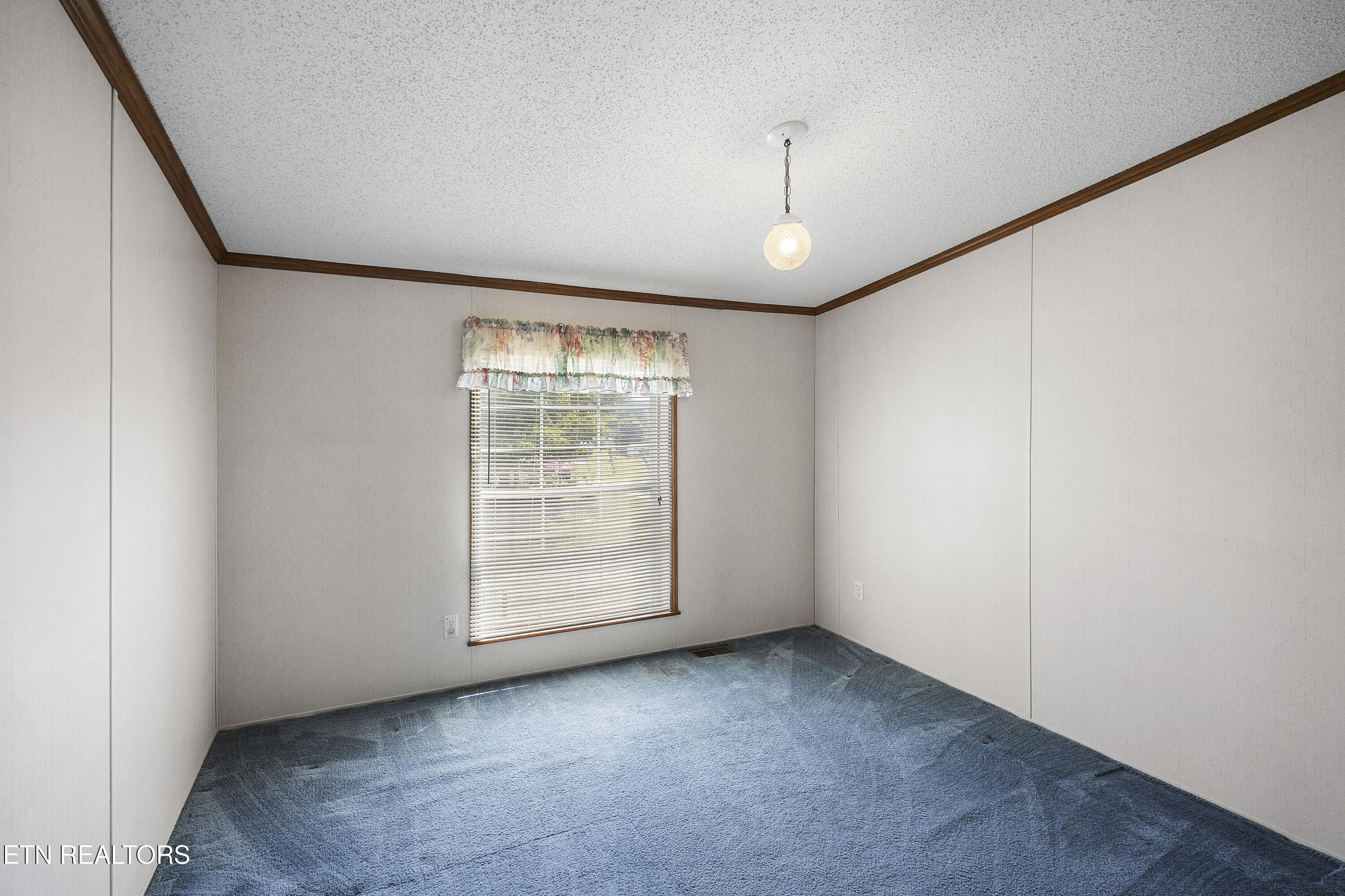 8125 Brickyard Road Powell TN 37849