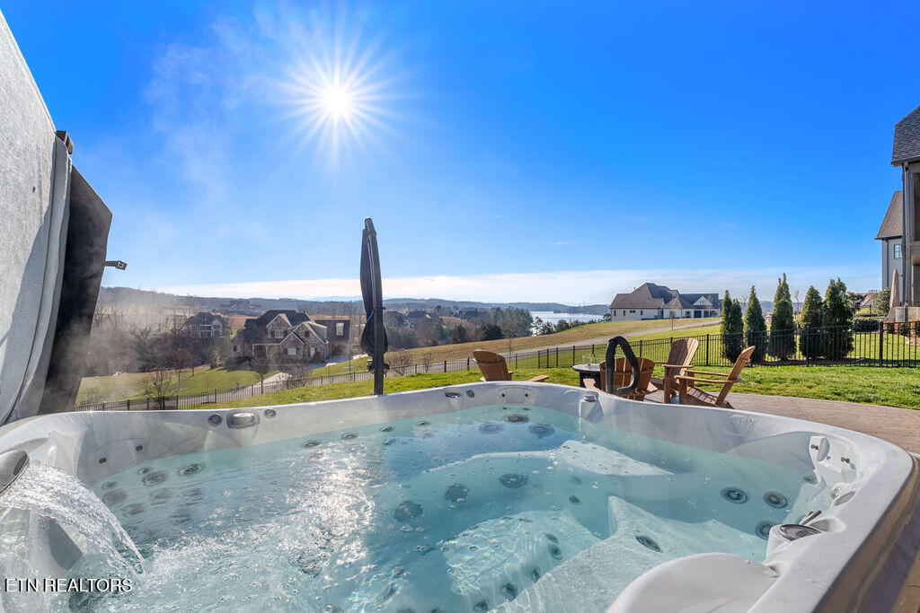 511 Commodore Drive Lenoir City TN 37772