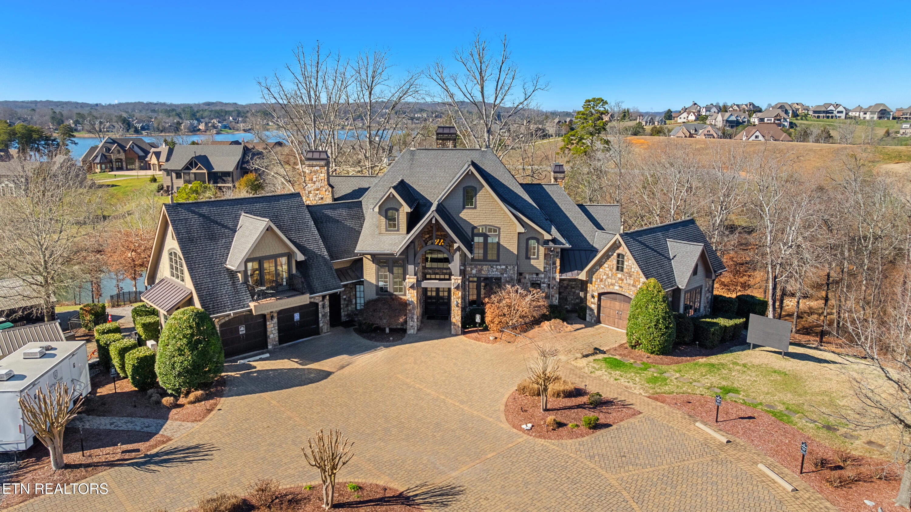 511 Commodore Drive Lenoir City TN 37772