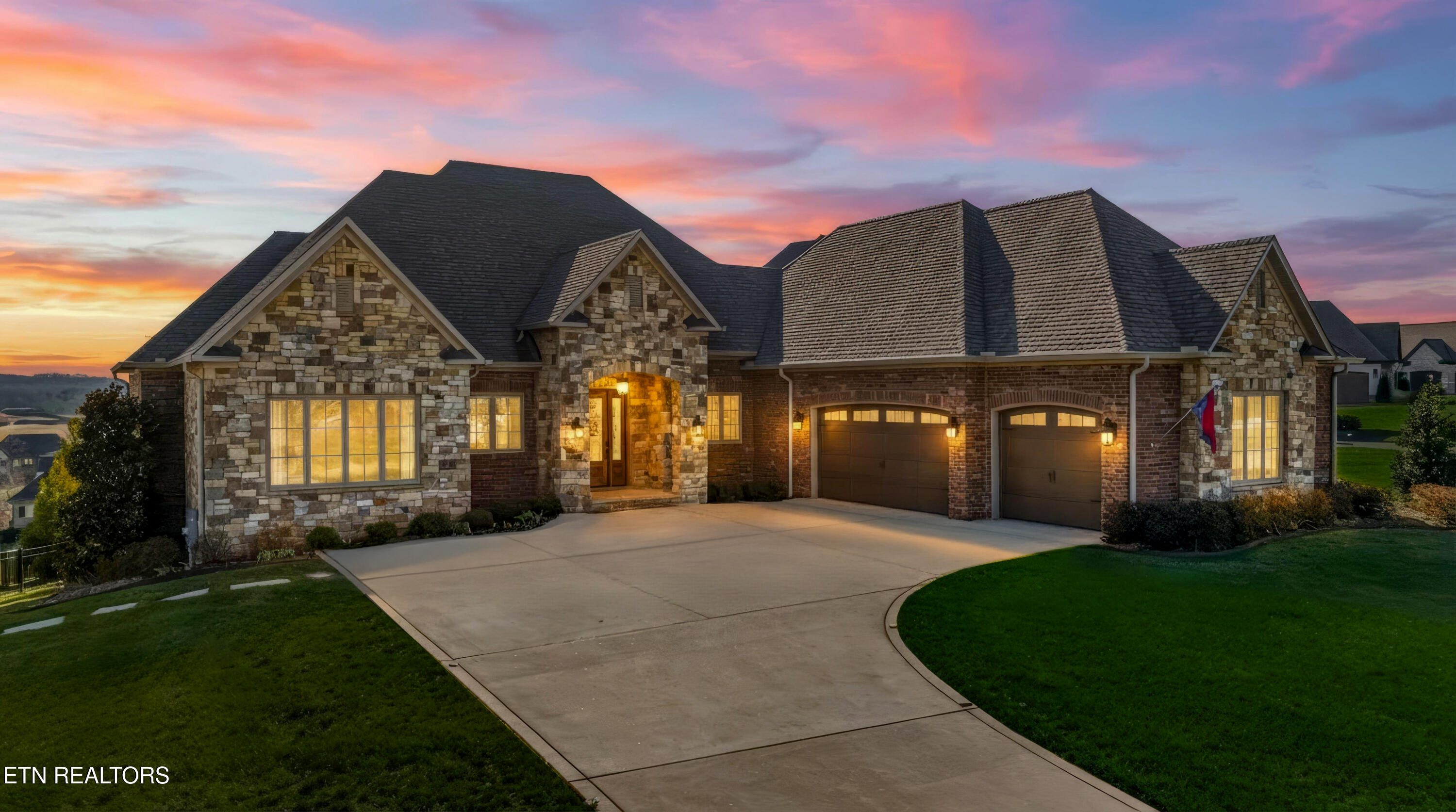 511 Commodore Drive Lenoir City TN 37772