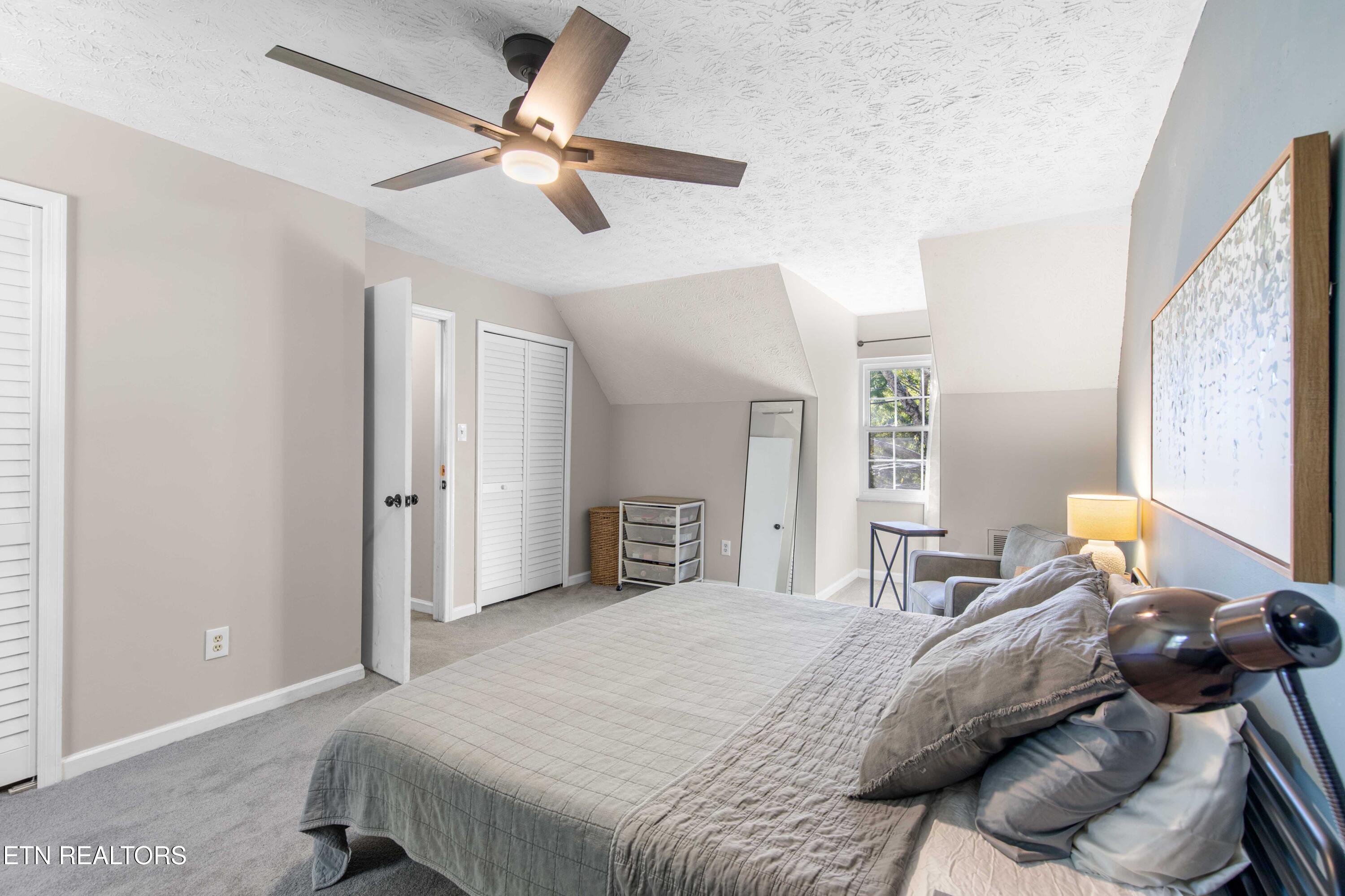 5915 Autumn Oaks Lane Knoxville TN 37921