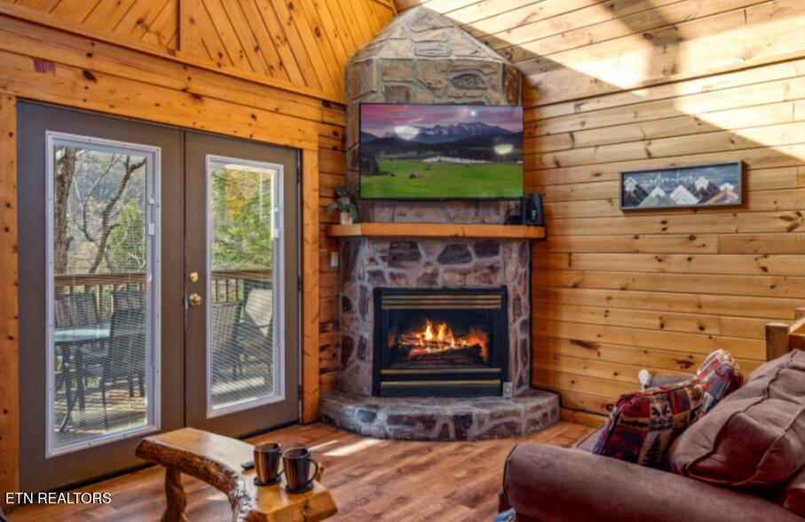 315 Brown Wren Way Gatlinburg TN 37738