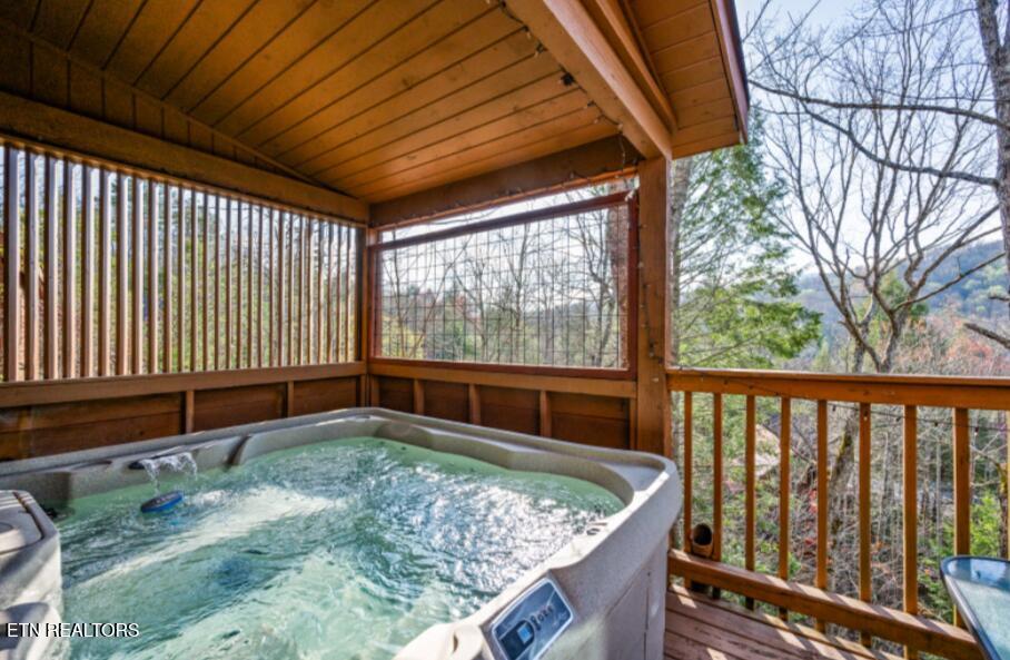 315 Brown Wren Way Gatlinburg TN 37738