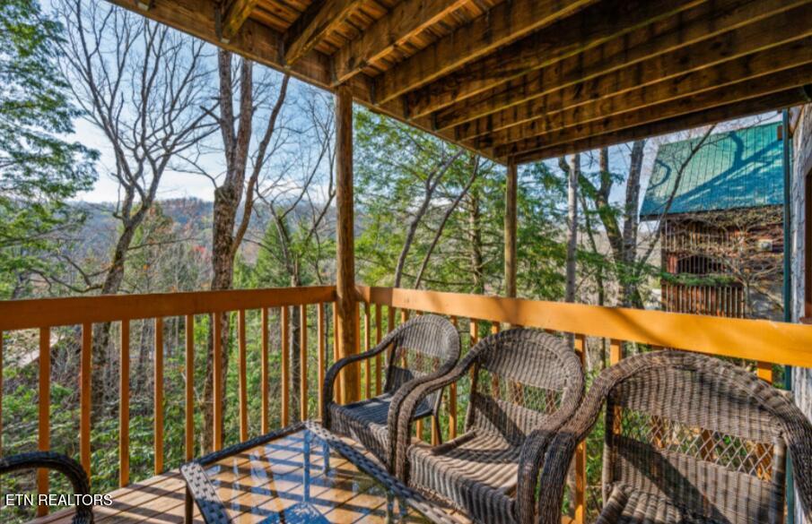 315 Brown Wren Way Gatlinburg TN 37738